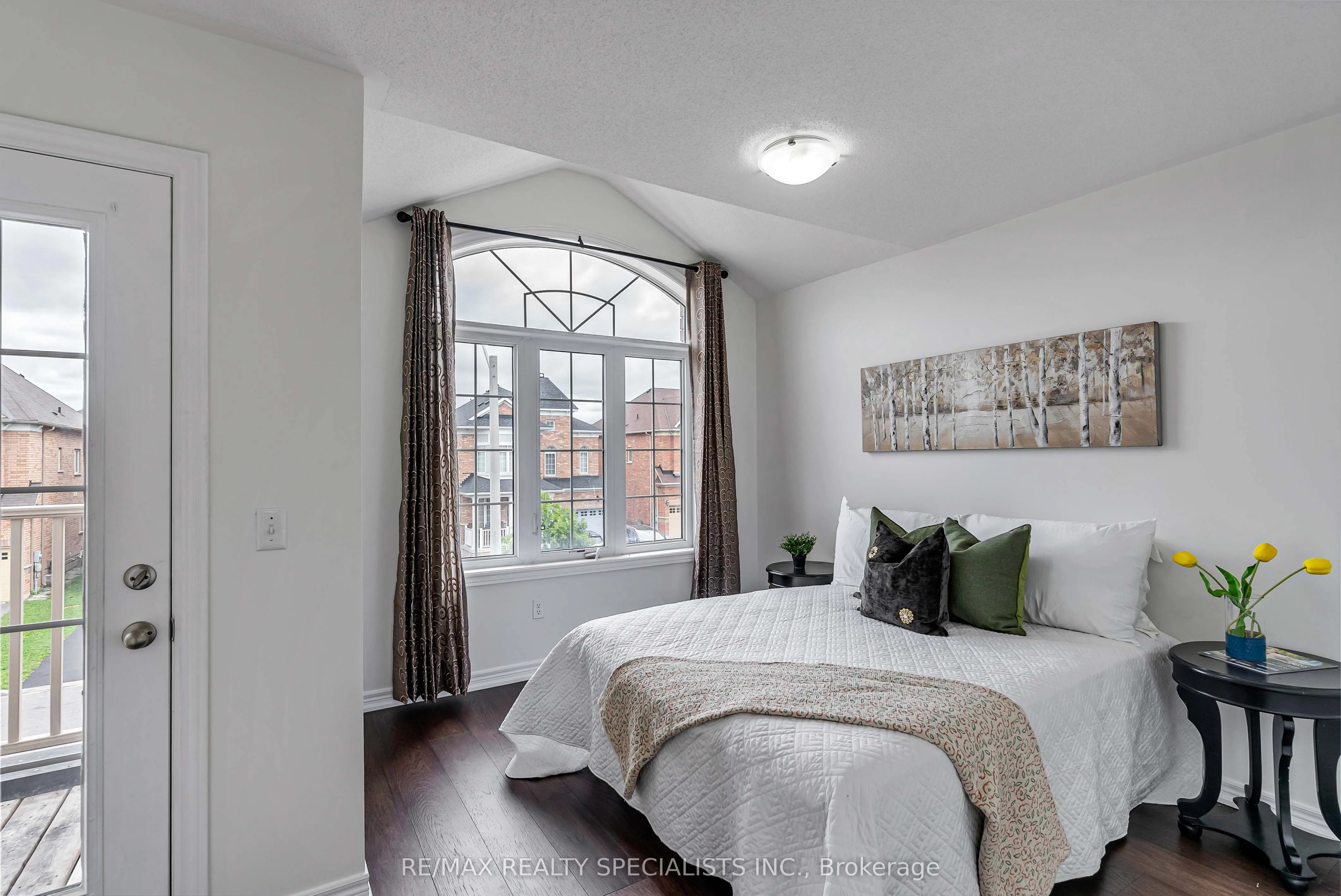 19 White Ash Road
