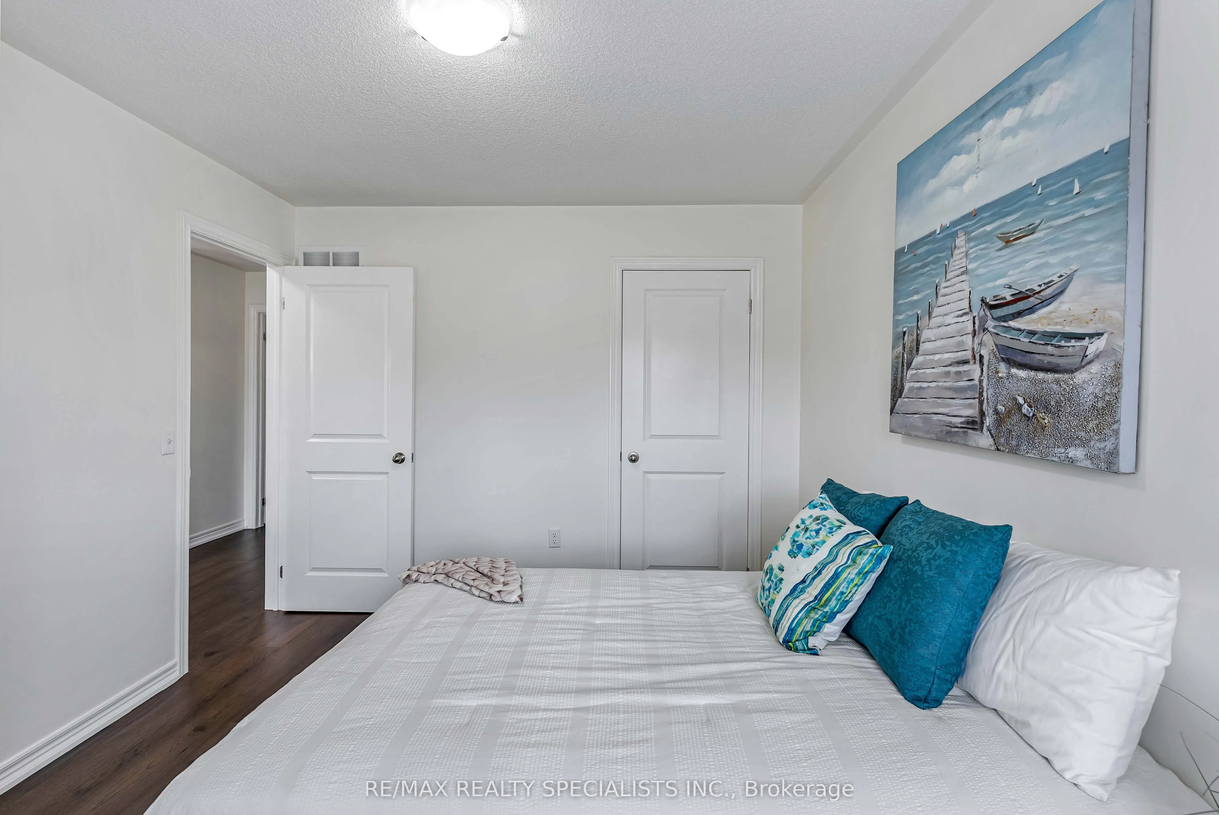 19 White Ash Road