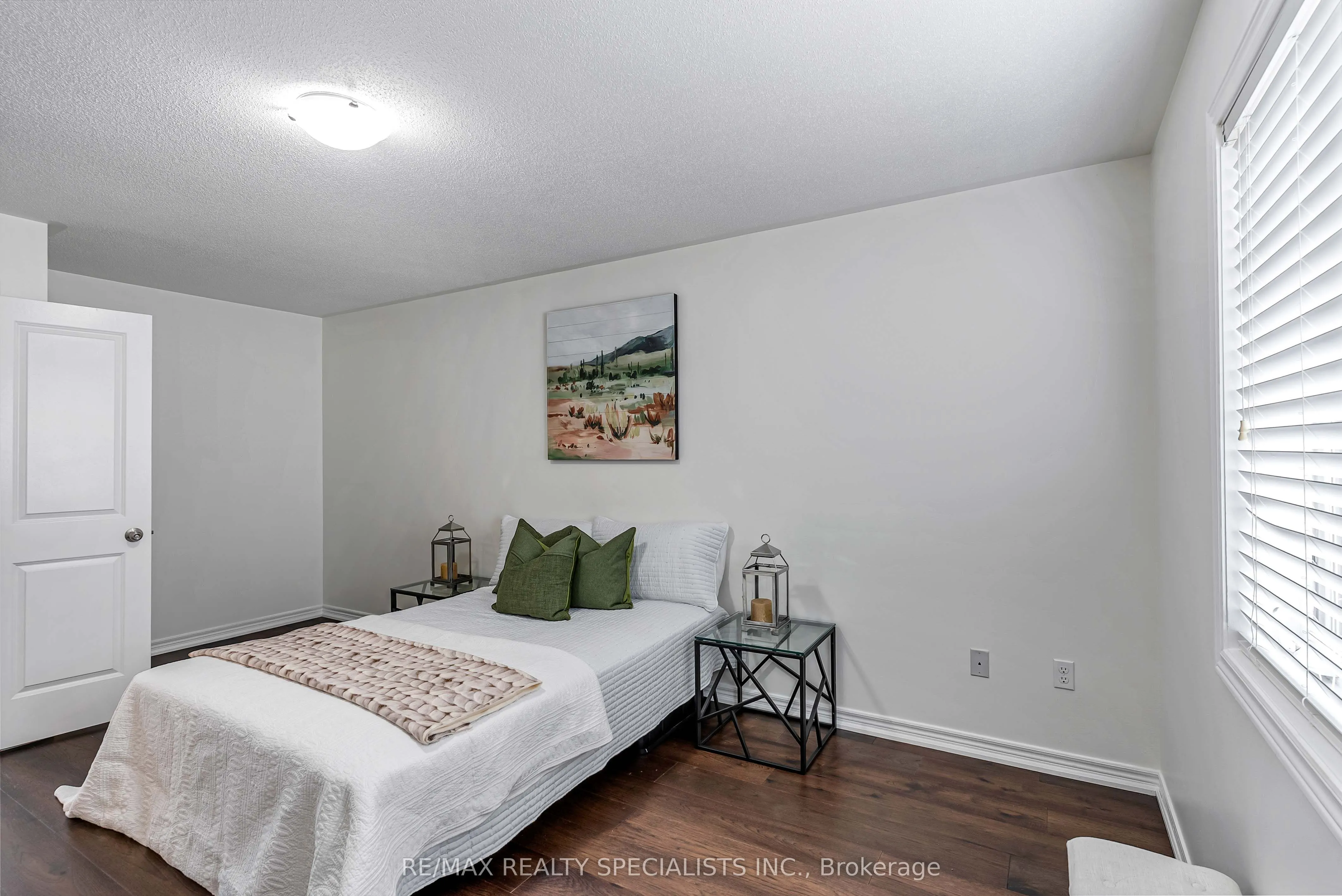 19 White Ash Road