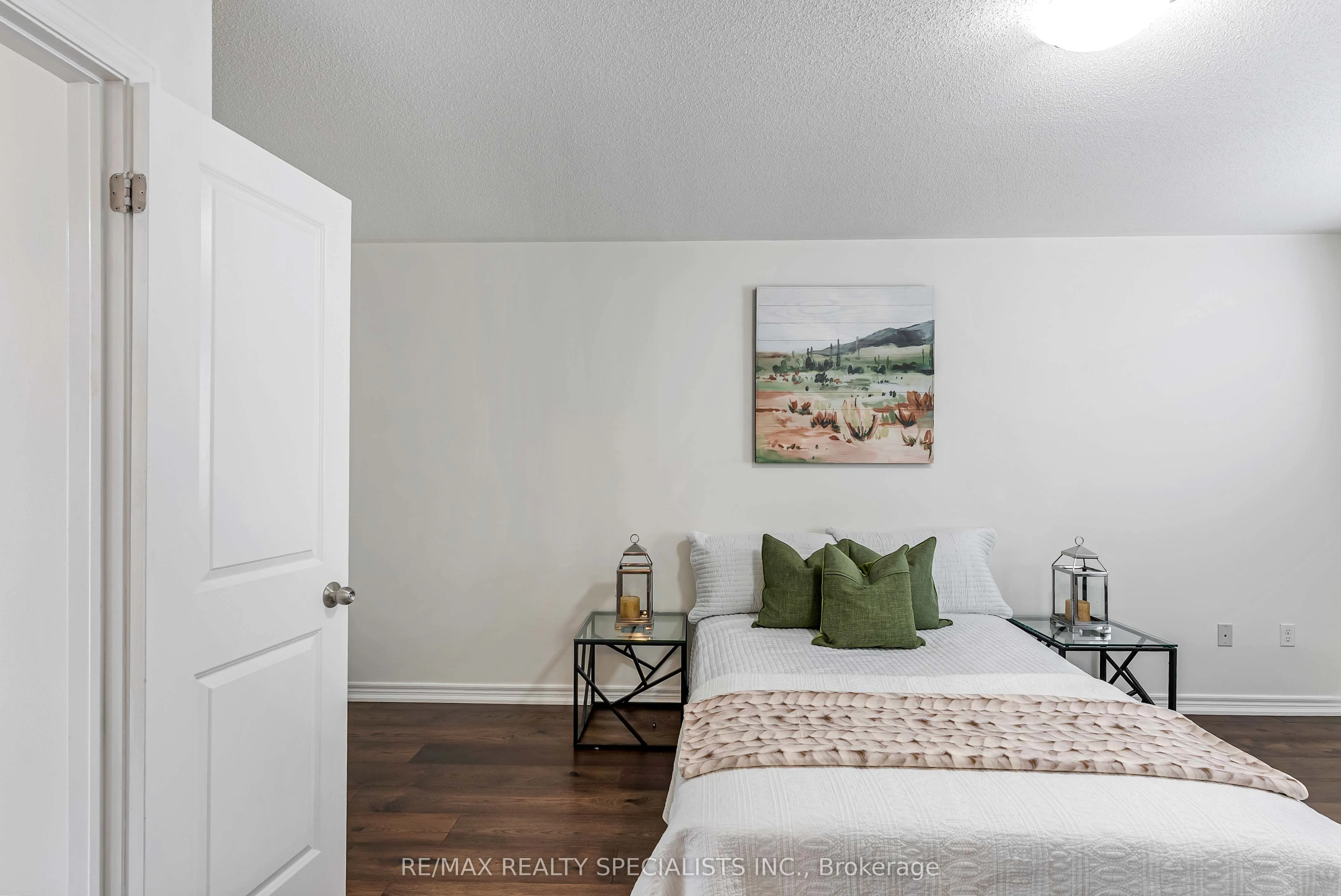 19 White Ash Road