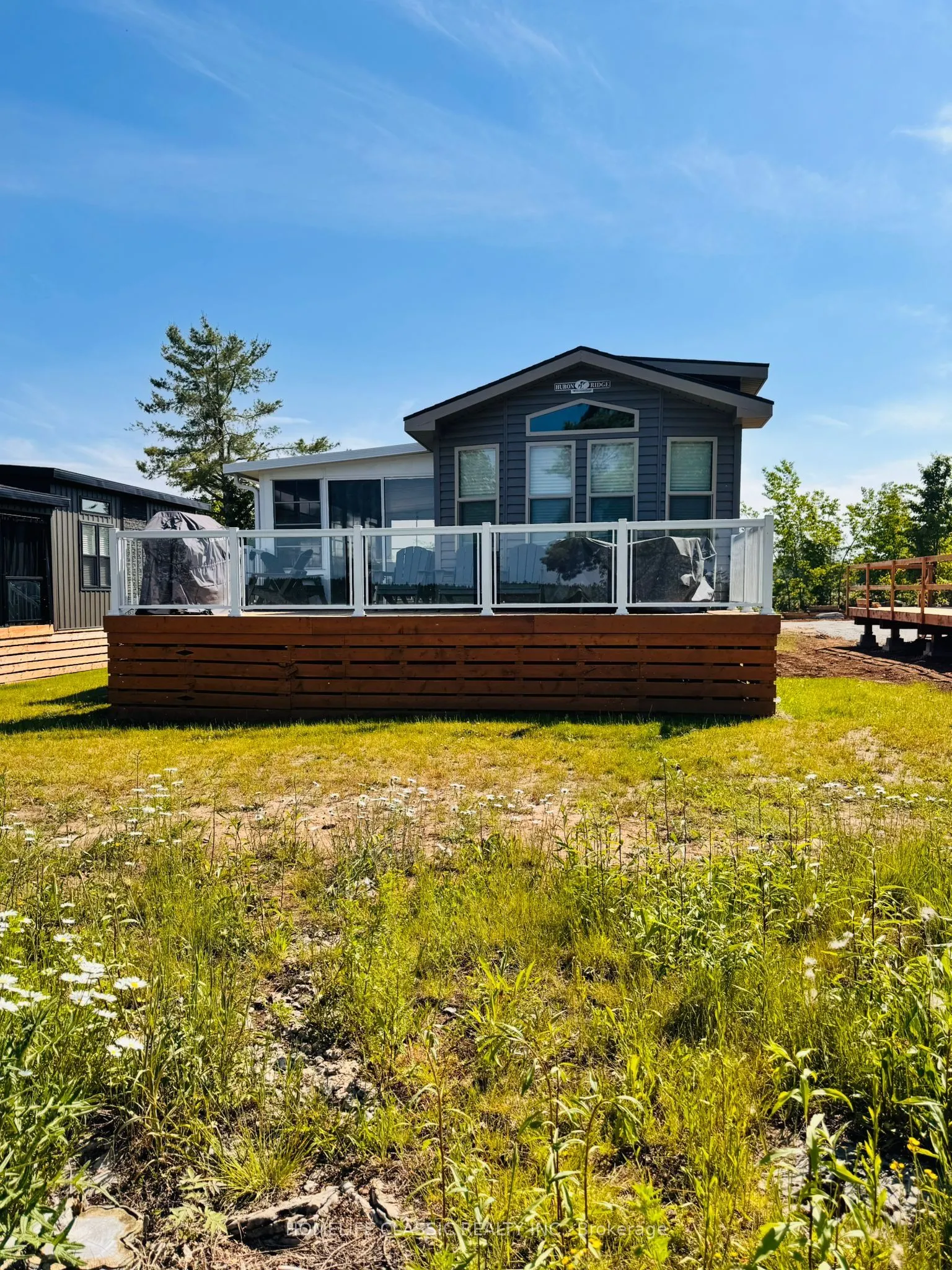 2612 Victoria Road