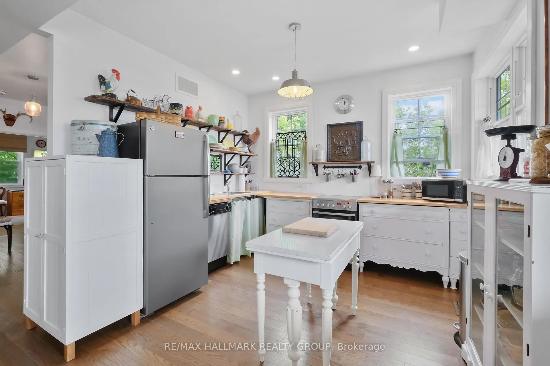 500 Bayview Drive