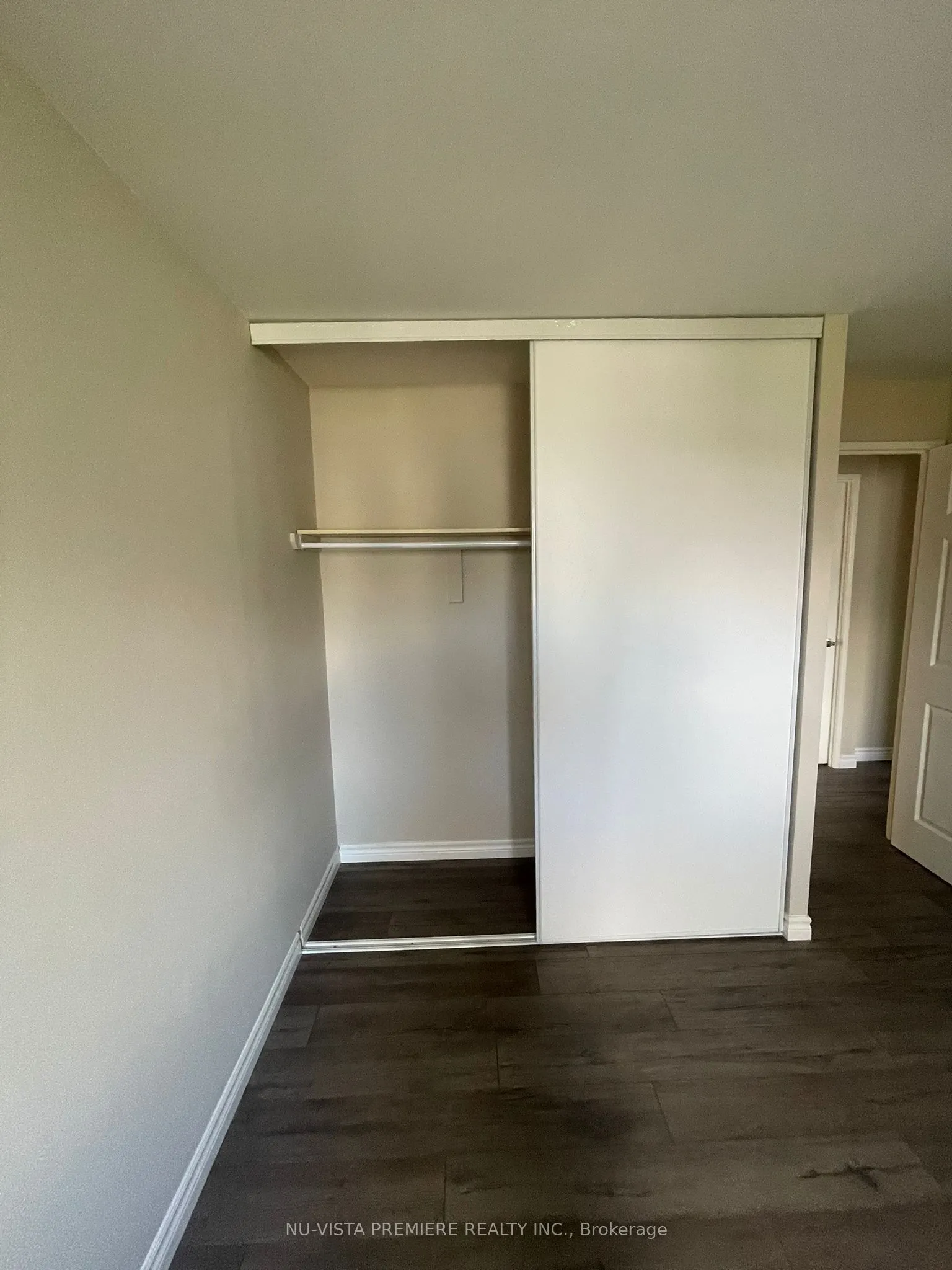 570 Proudfoot Lane, #803