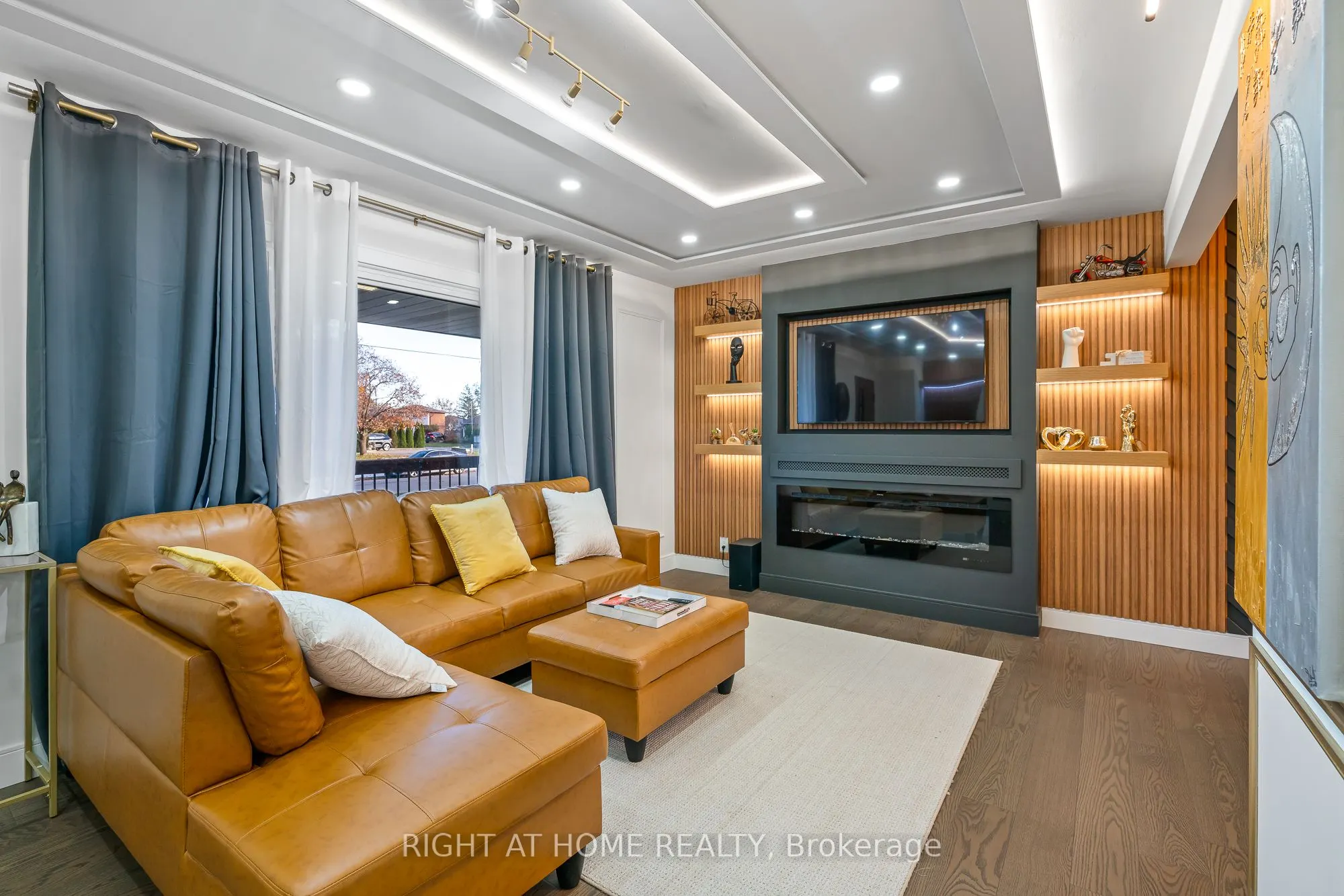 15 Andres Street
