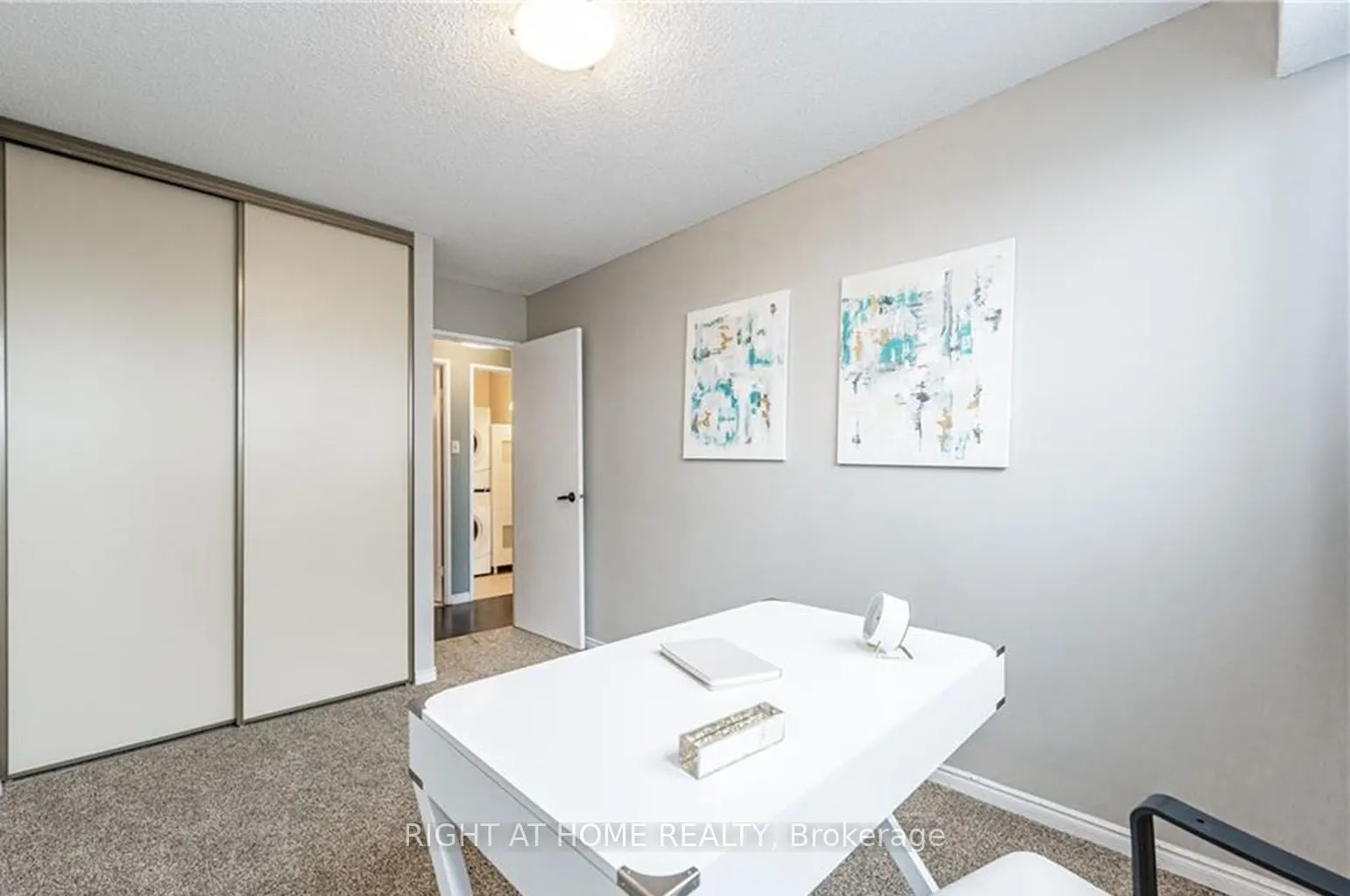 375 King Street N, #903