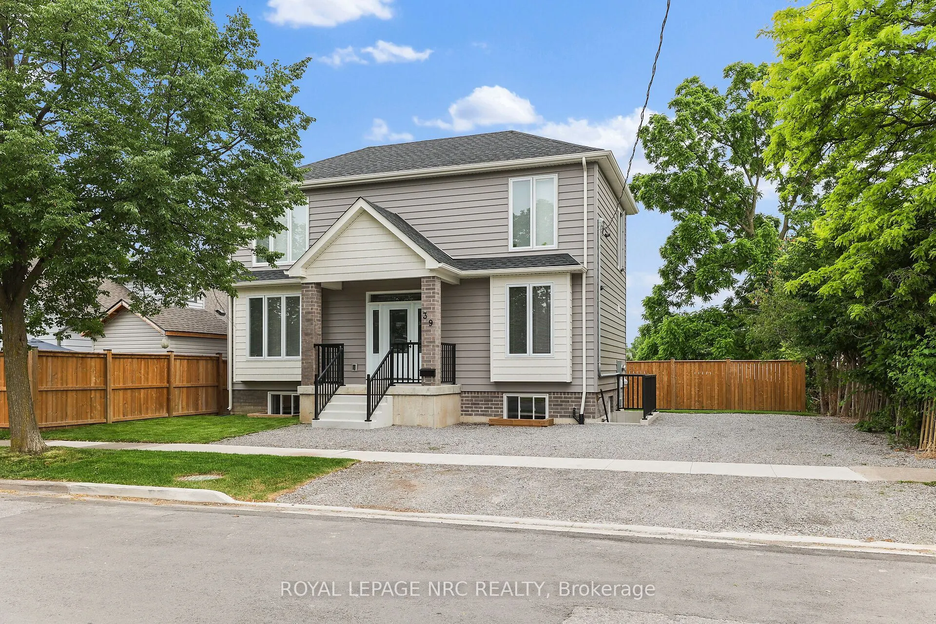 39 Grove Avenue