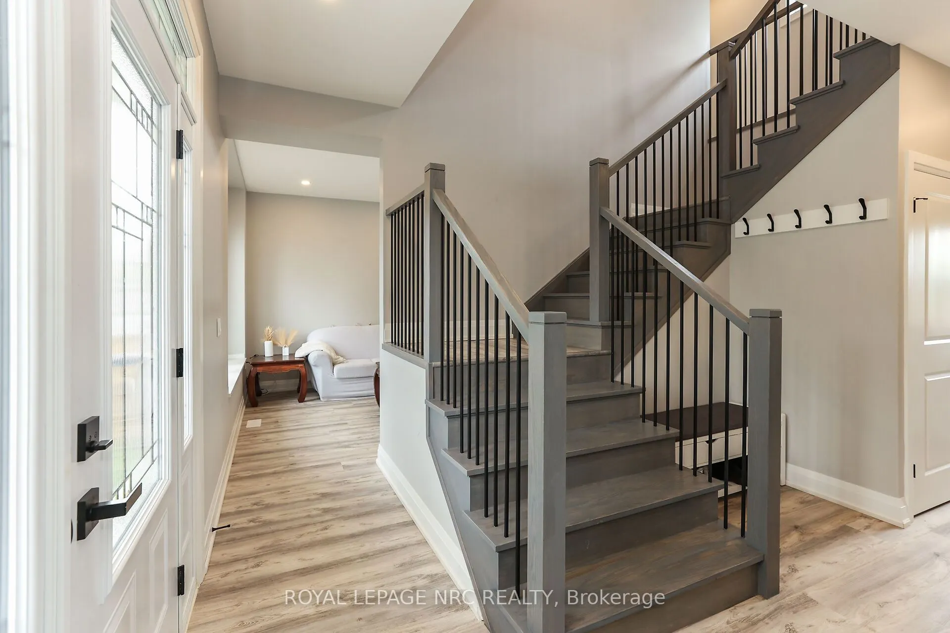 39 Grove Avenue
