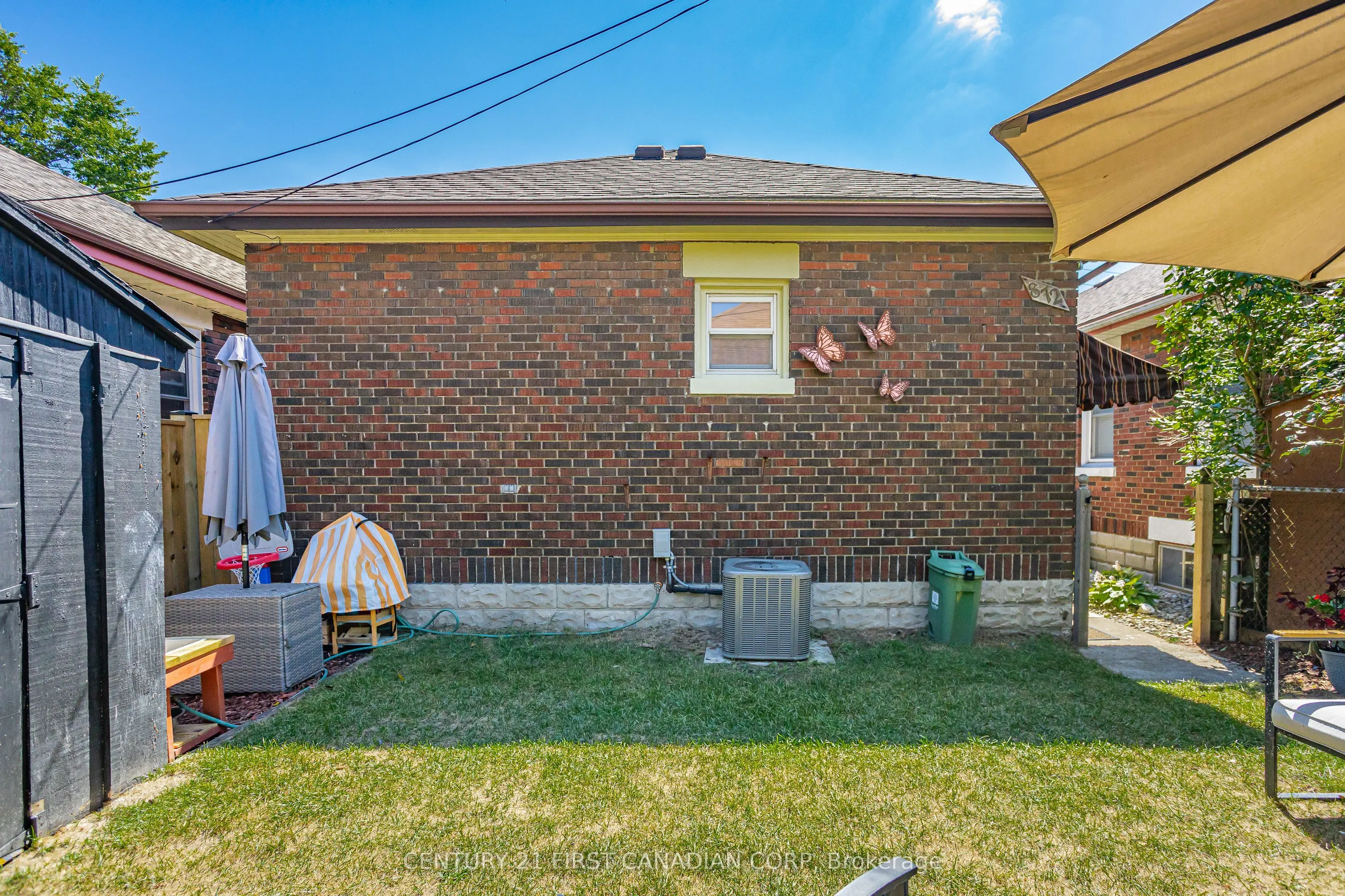 872 Lovett Street
