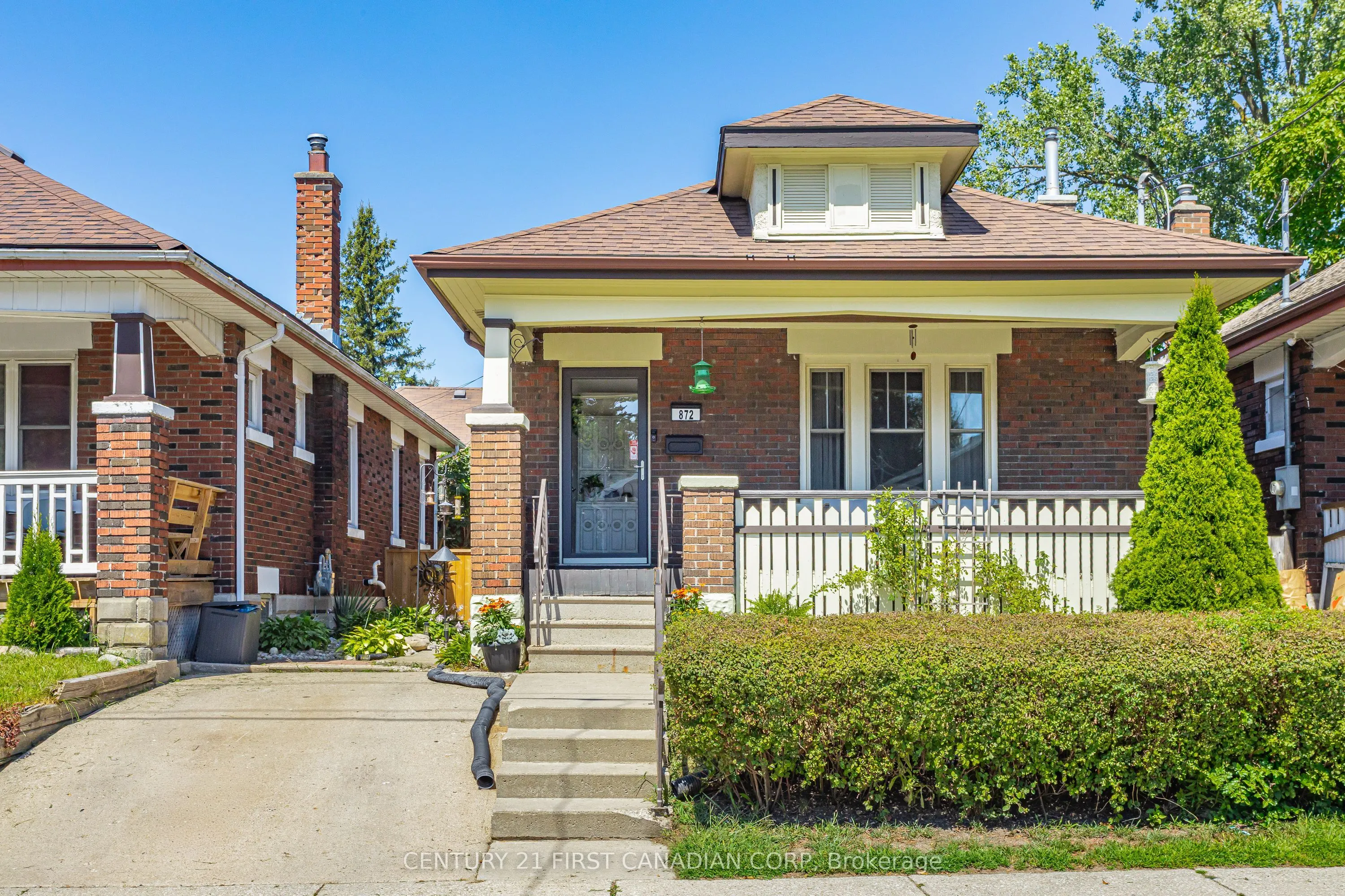 872 Lovett Street
