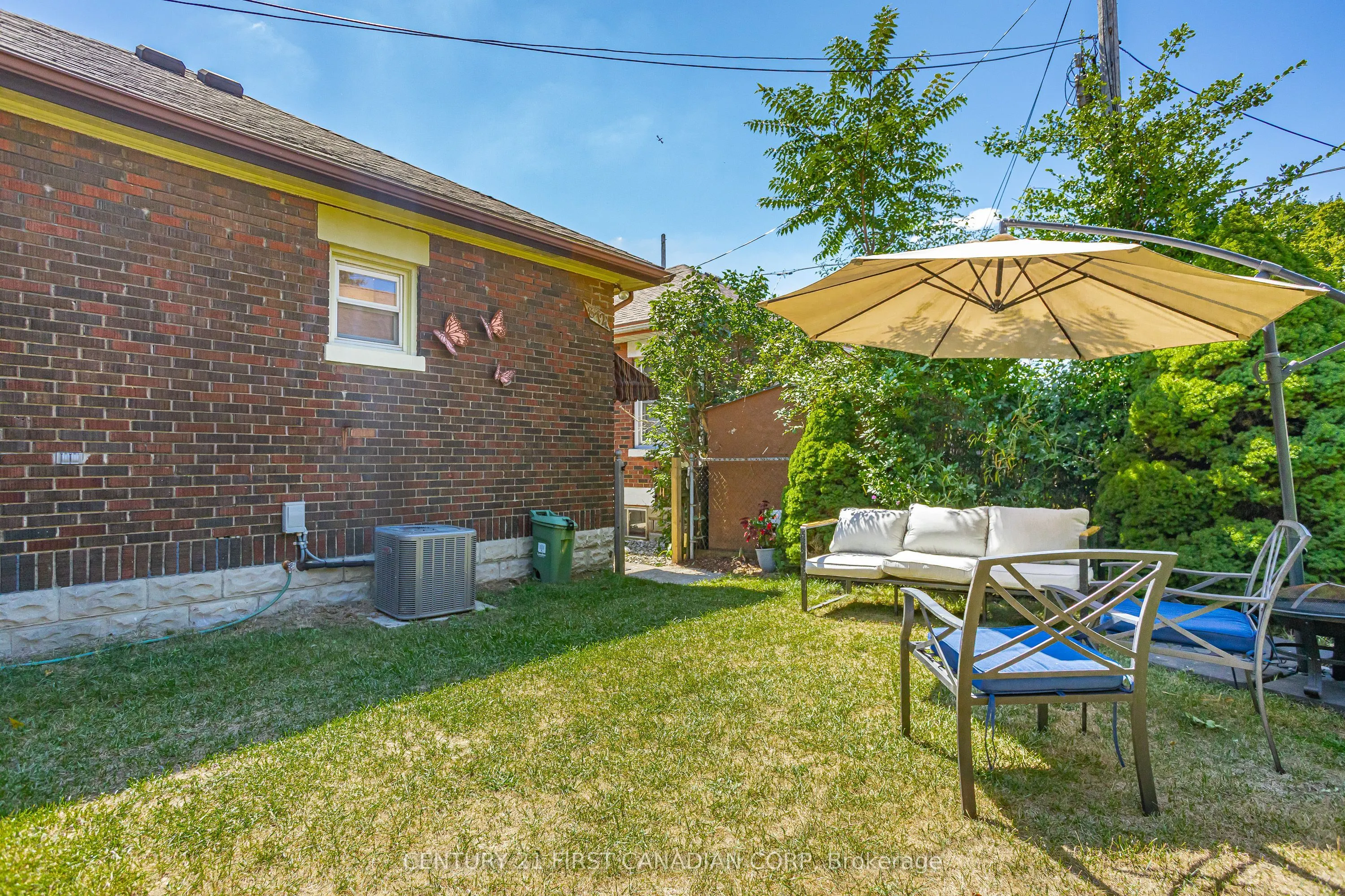 872 Lovett Street