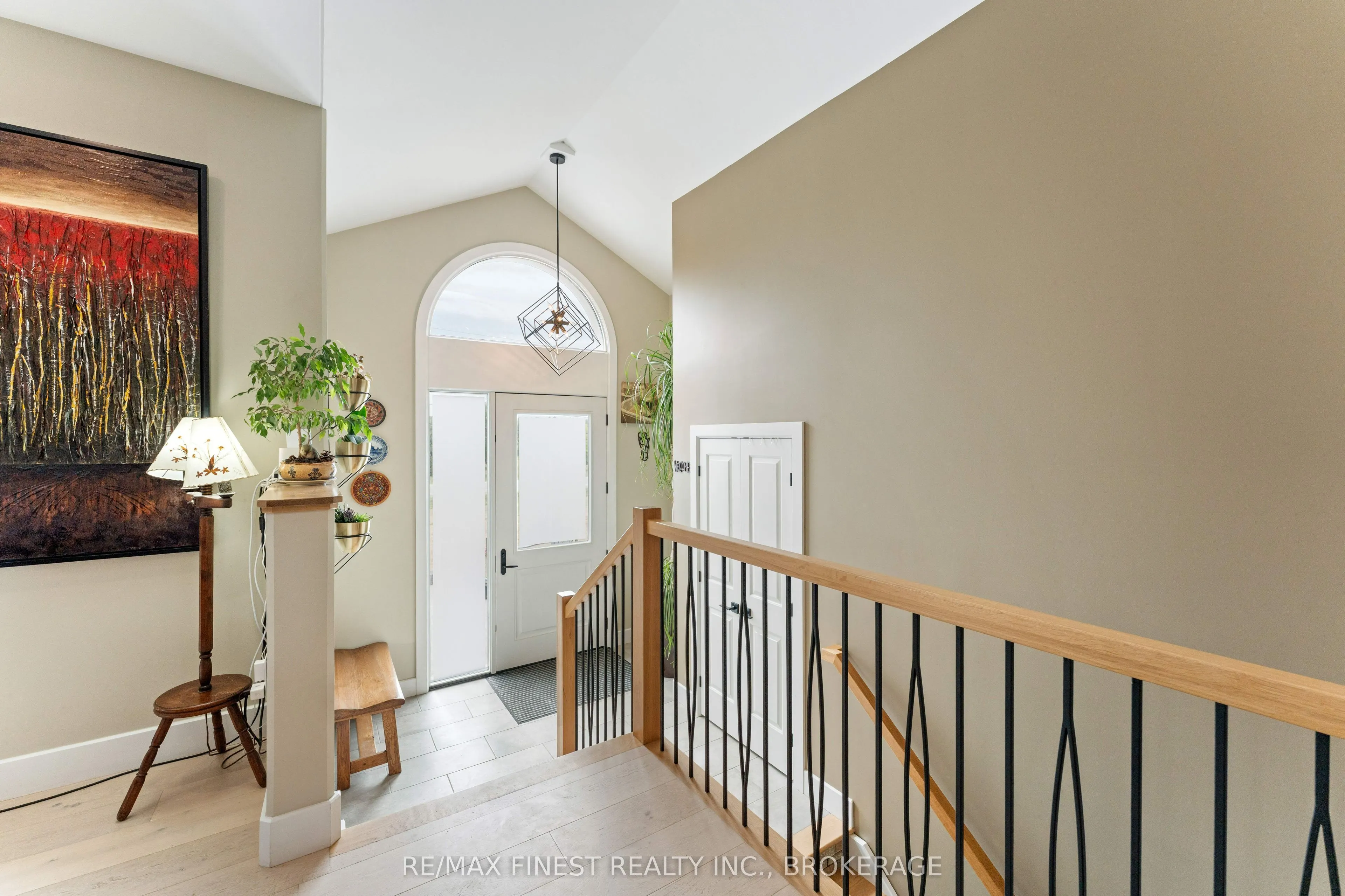 3266 Harrowsmith Road