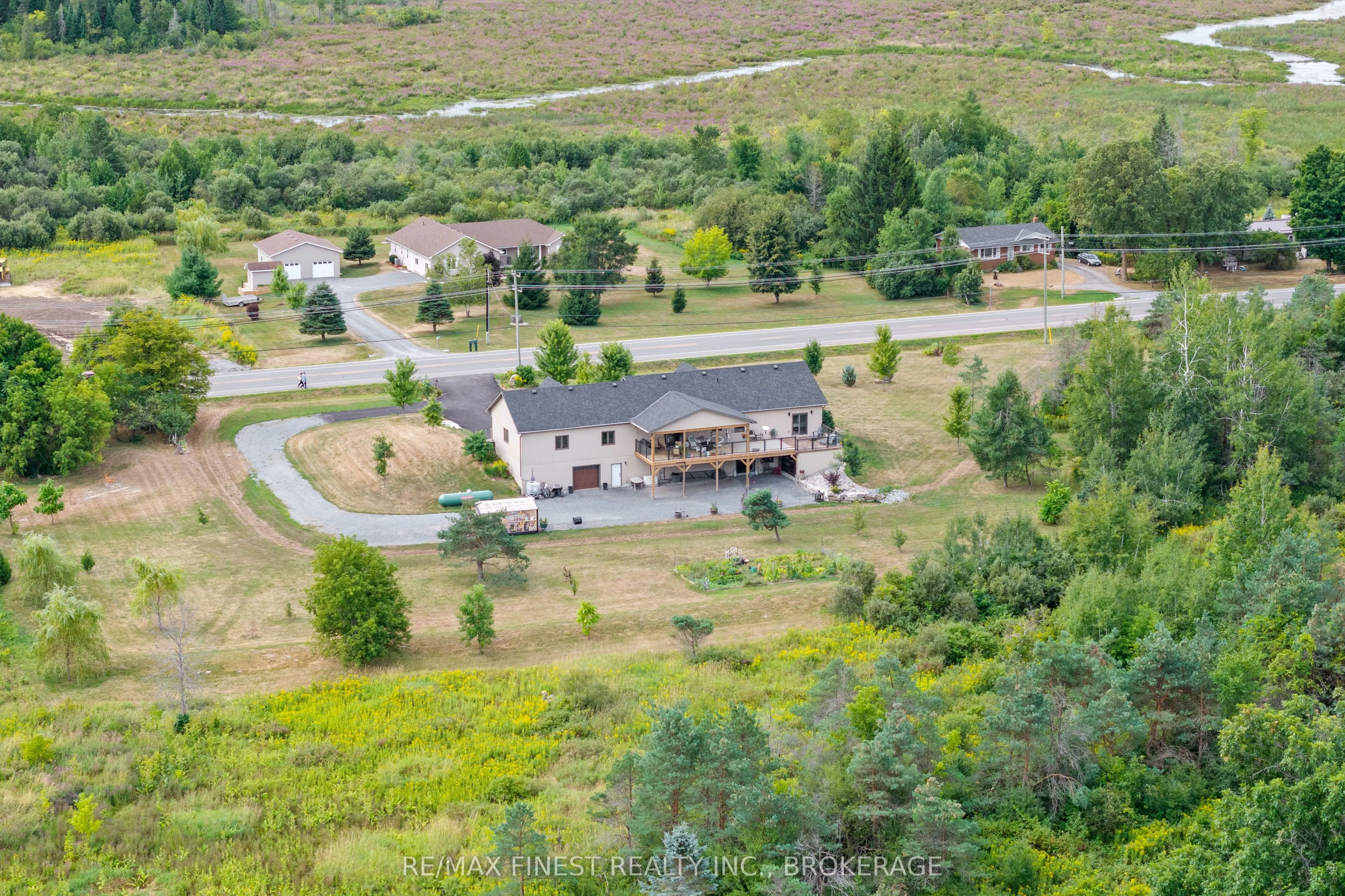 3266 Harrowsmith Road