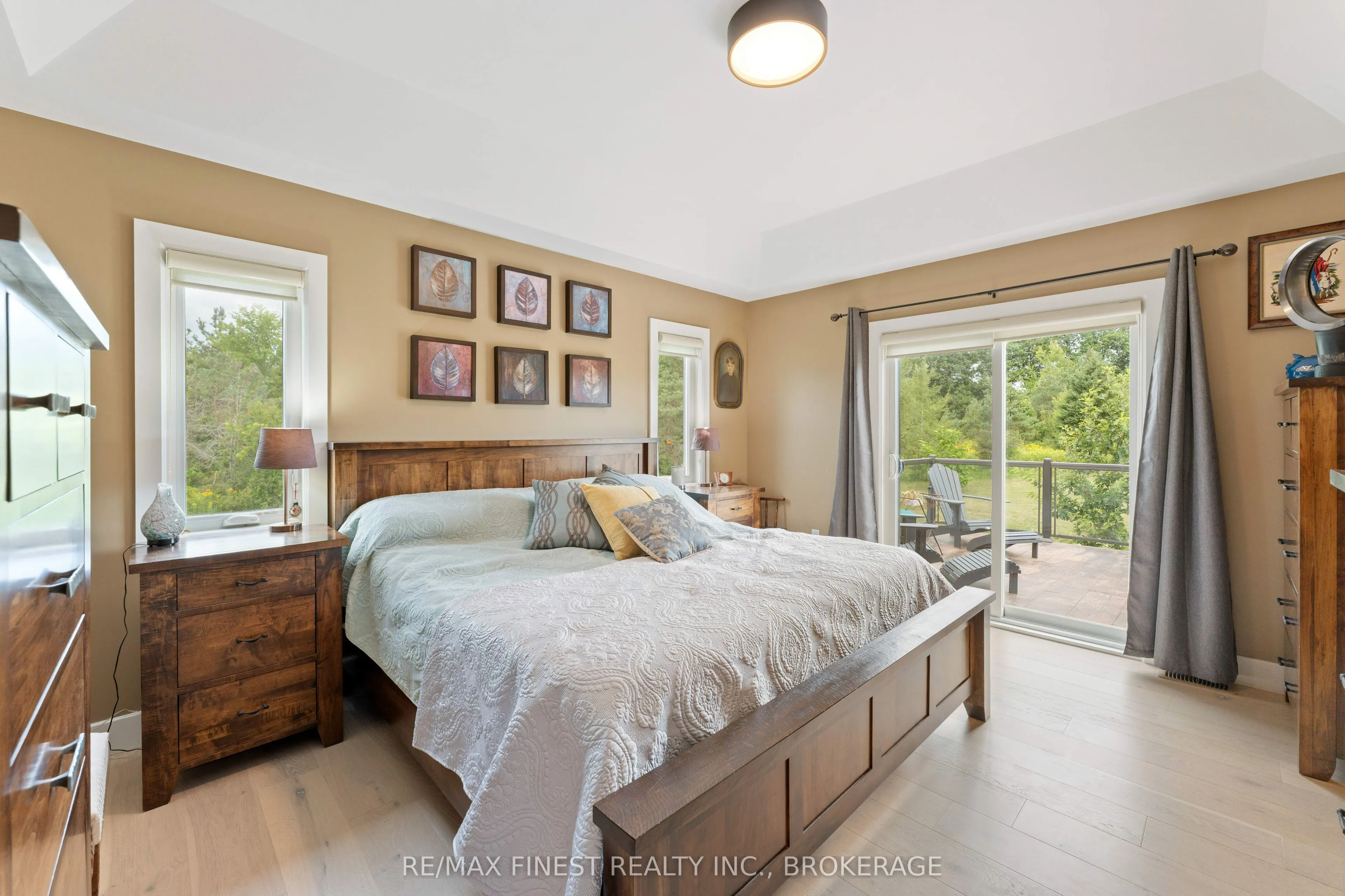 3266 Harrowsmith Road