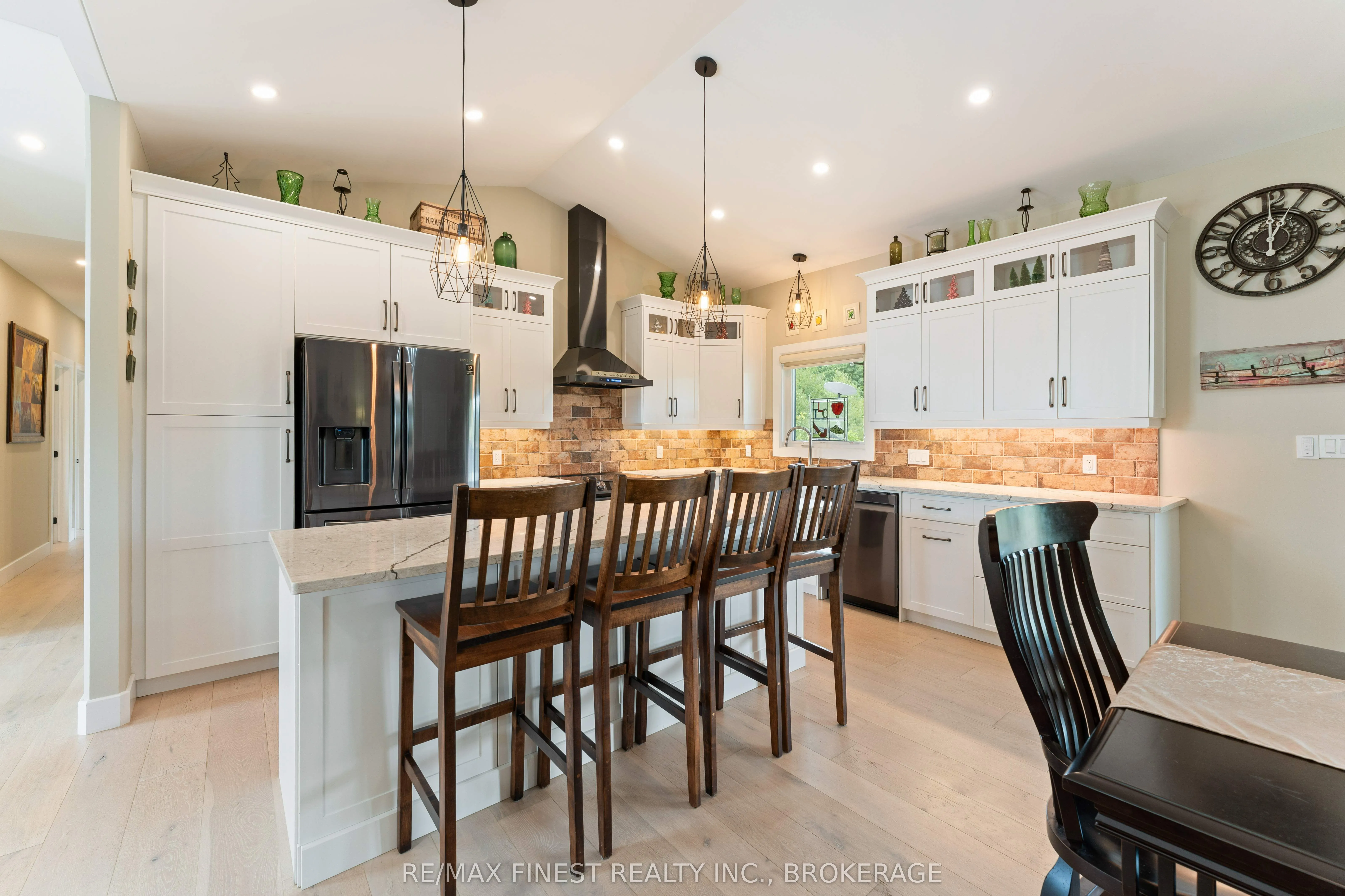 3266 Harrowsmith Road