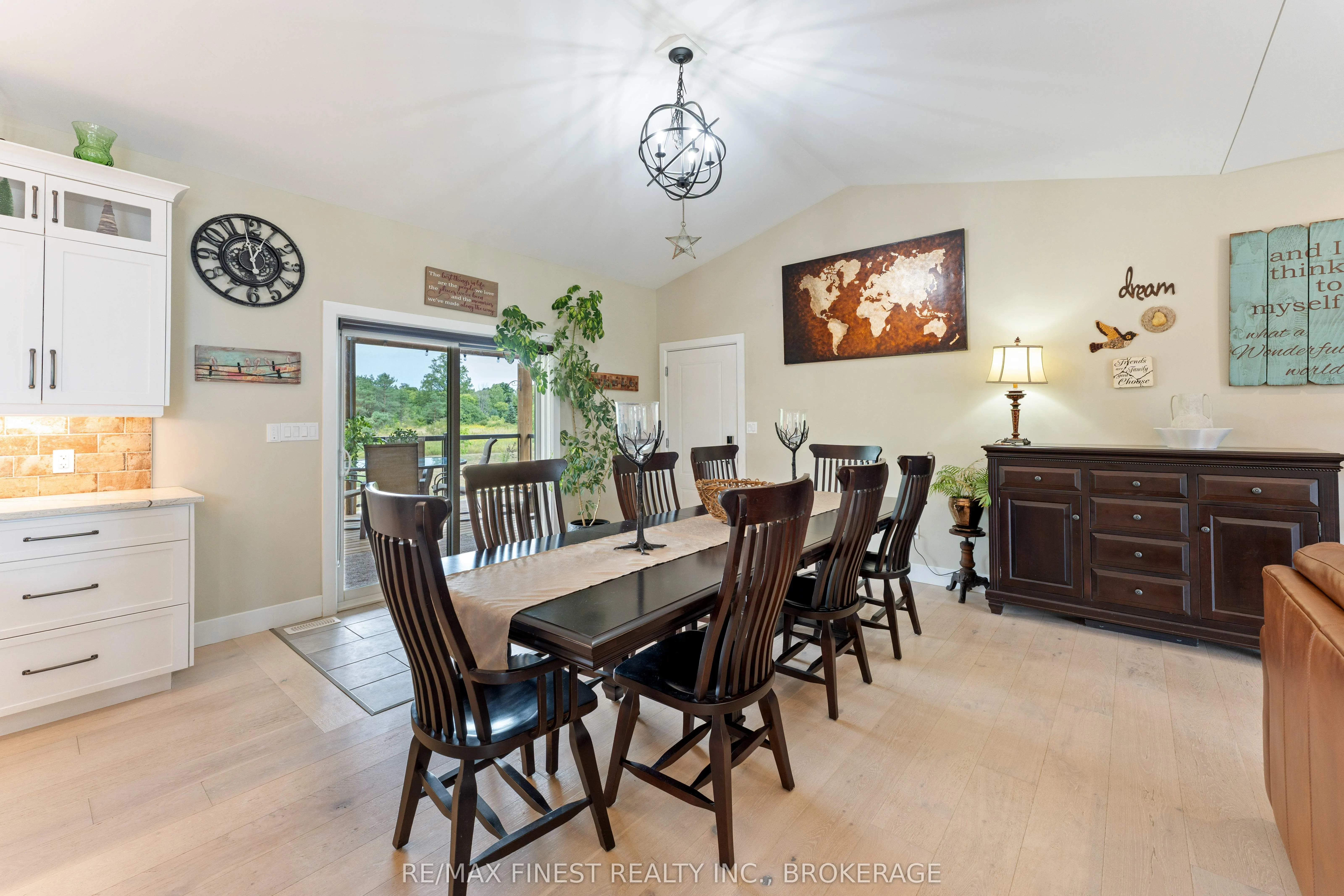 3266 Harrowsmith Road