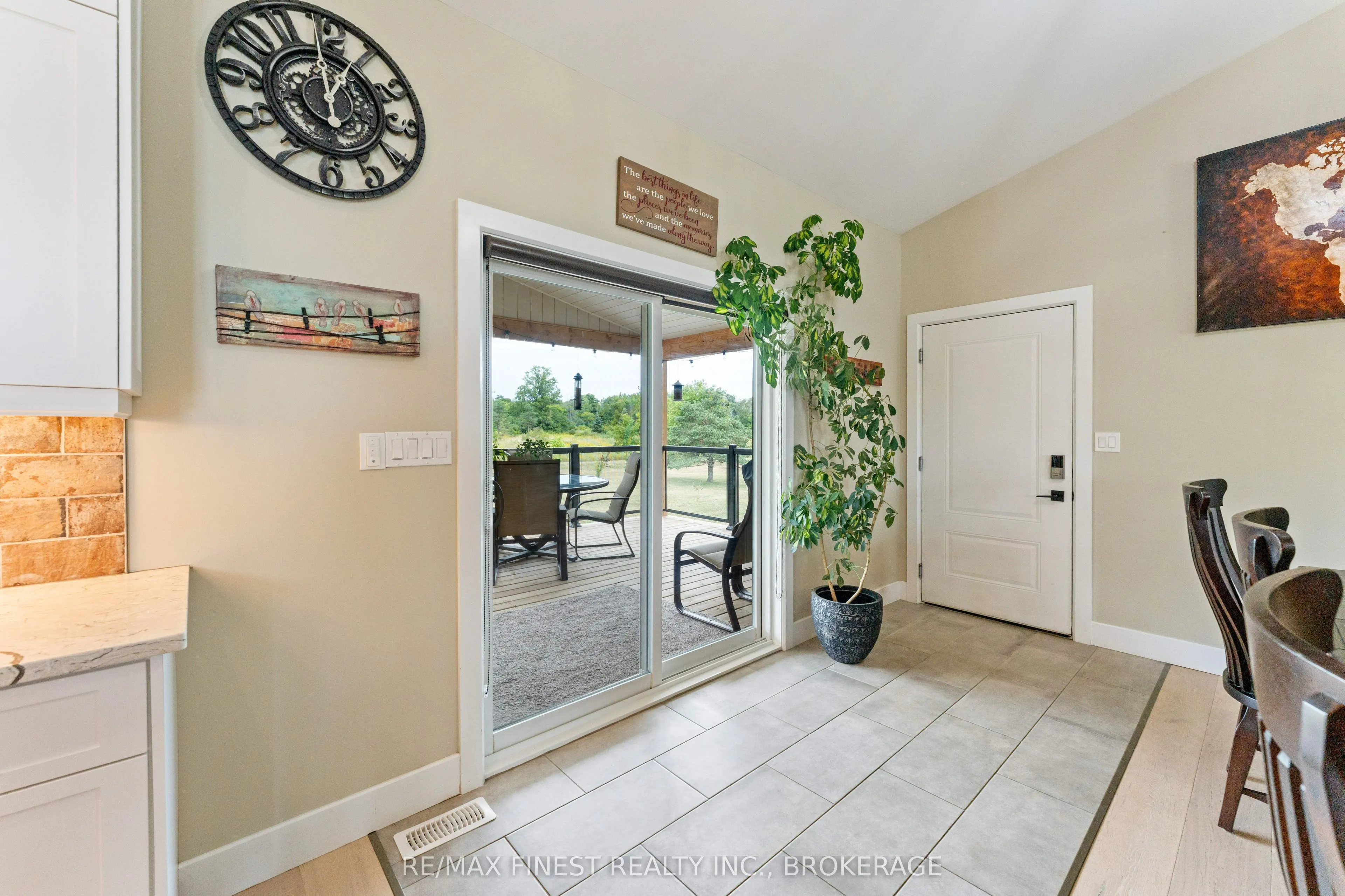 3266 Harrowsmith Road
