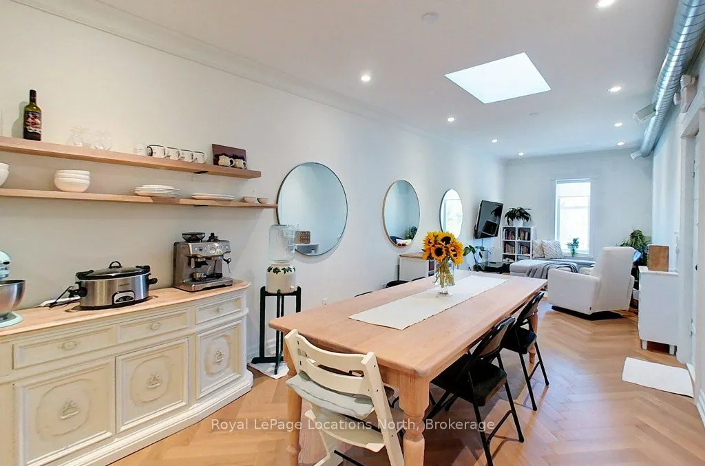 8 Sykes Street N