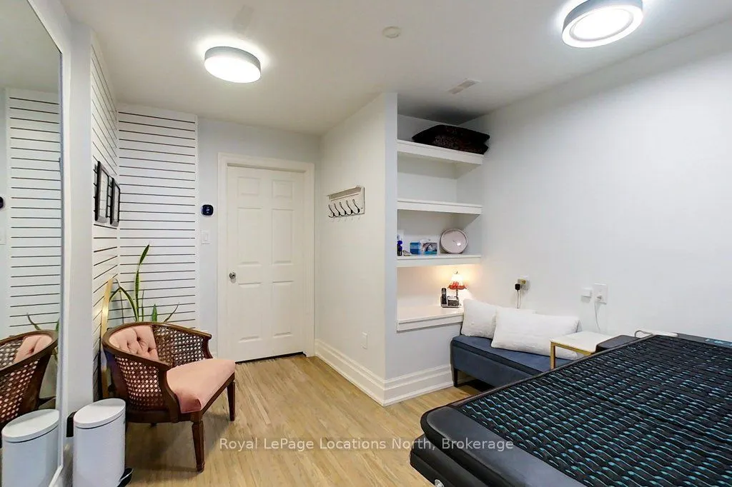 8 Sykes Street N