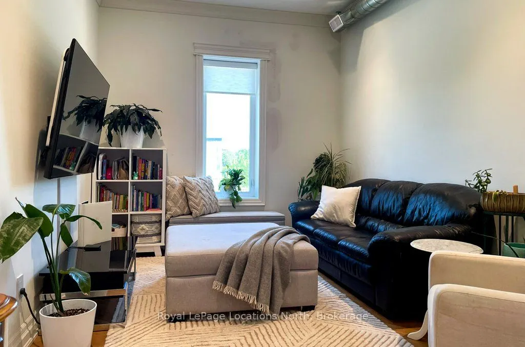 8 Sykes Street N