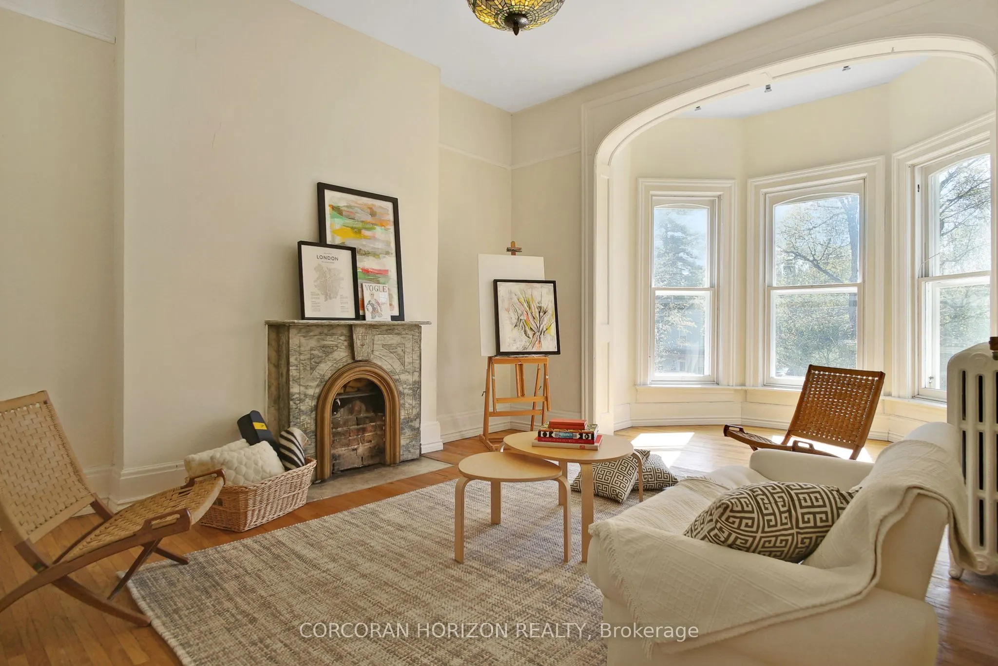 78 William Street W