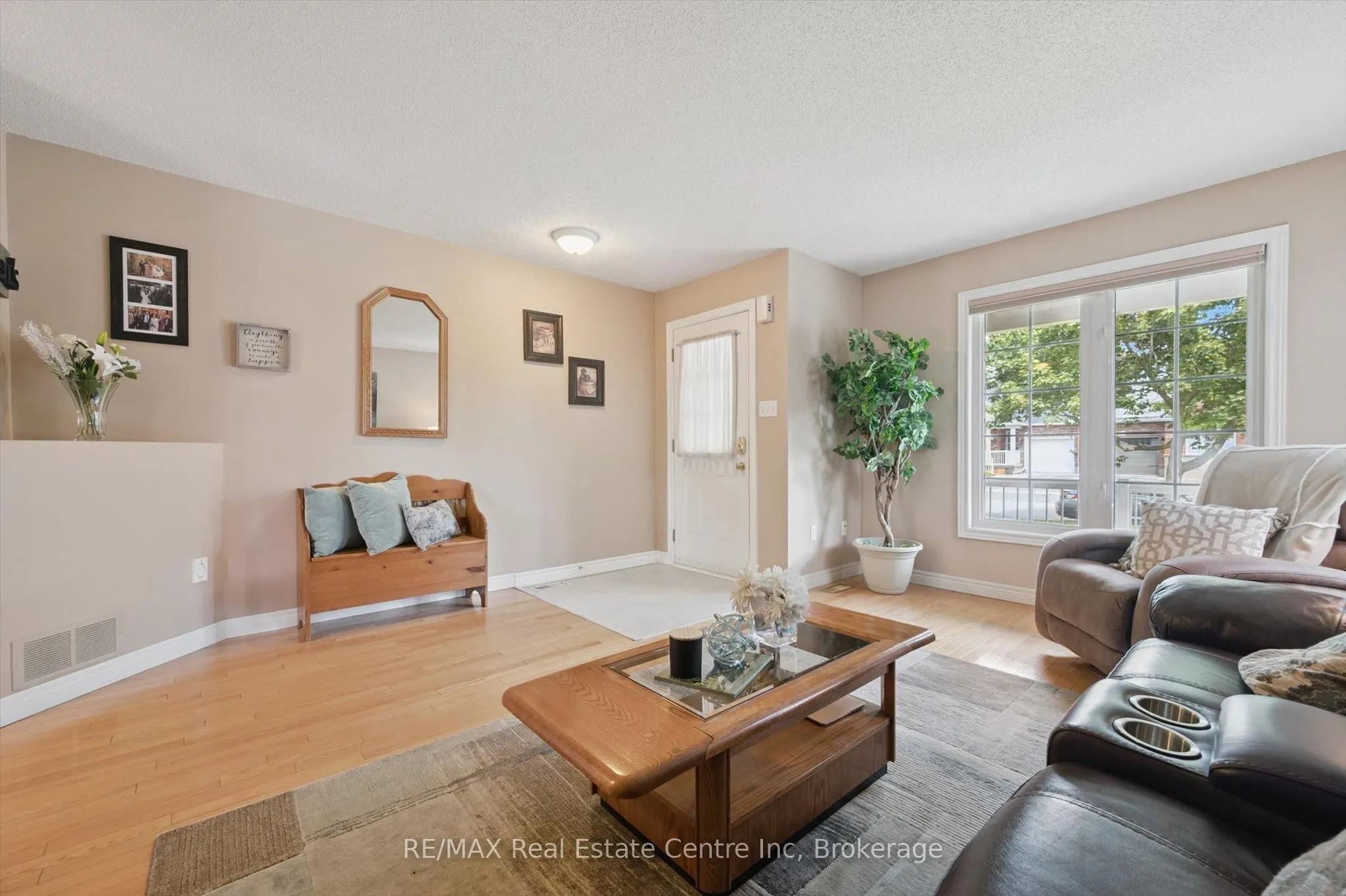 98 SCHRODER Crescent