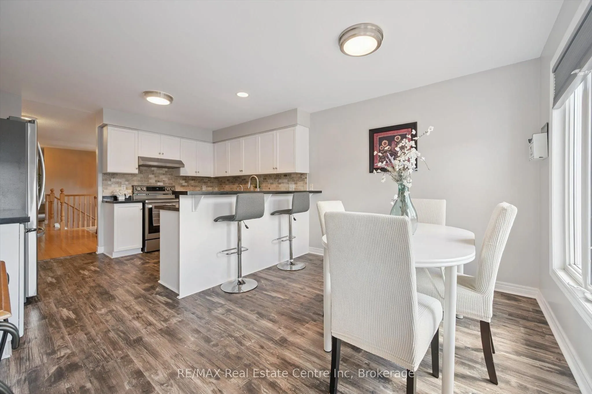 98 SCHRODER Crescent