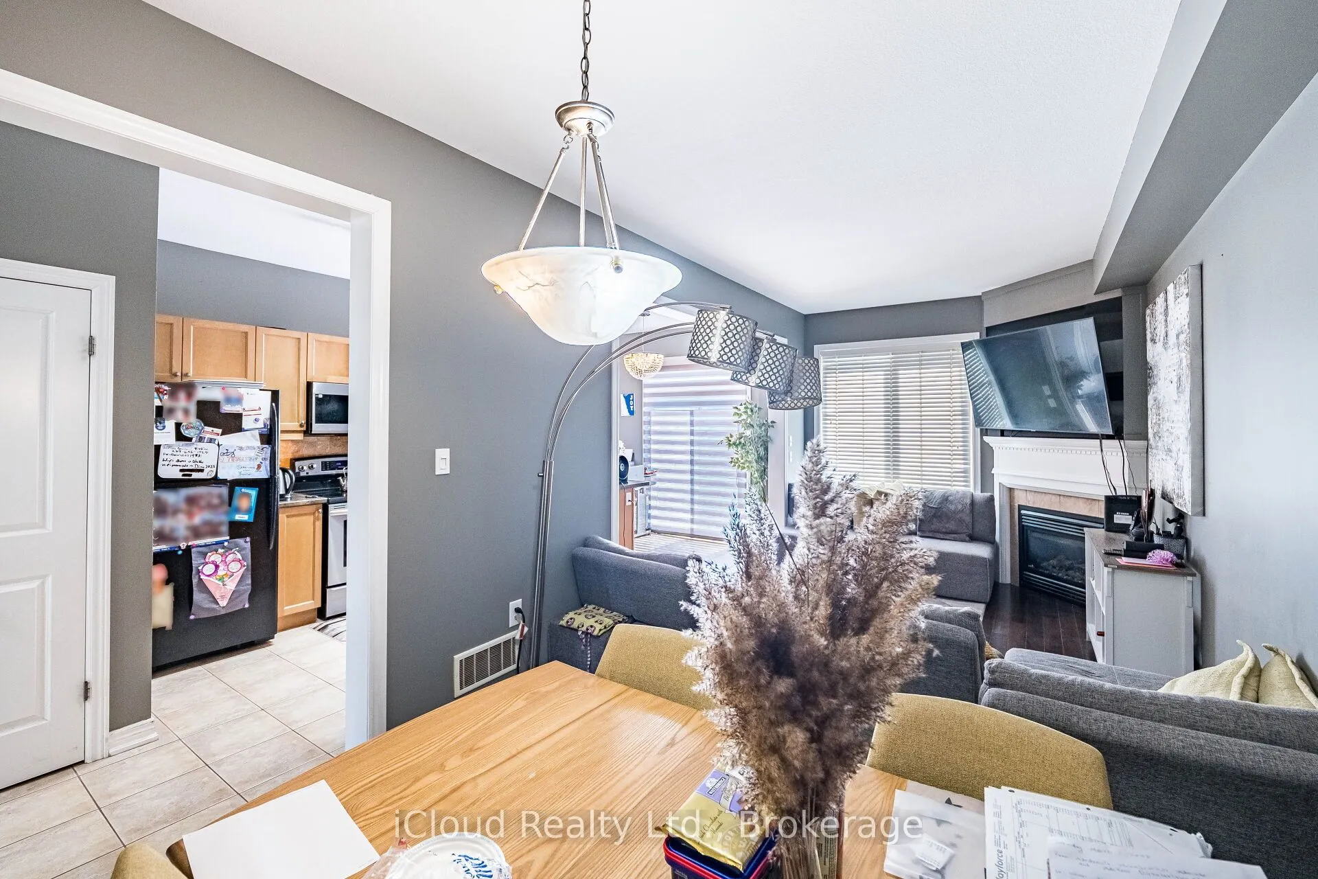 45 Seabreeze Crescent, #20