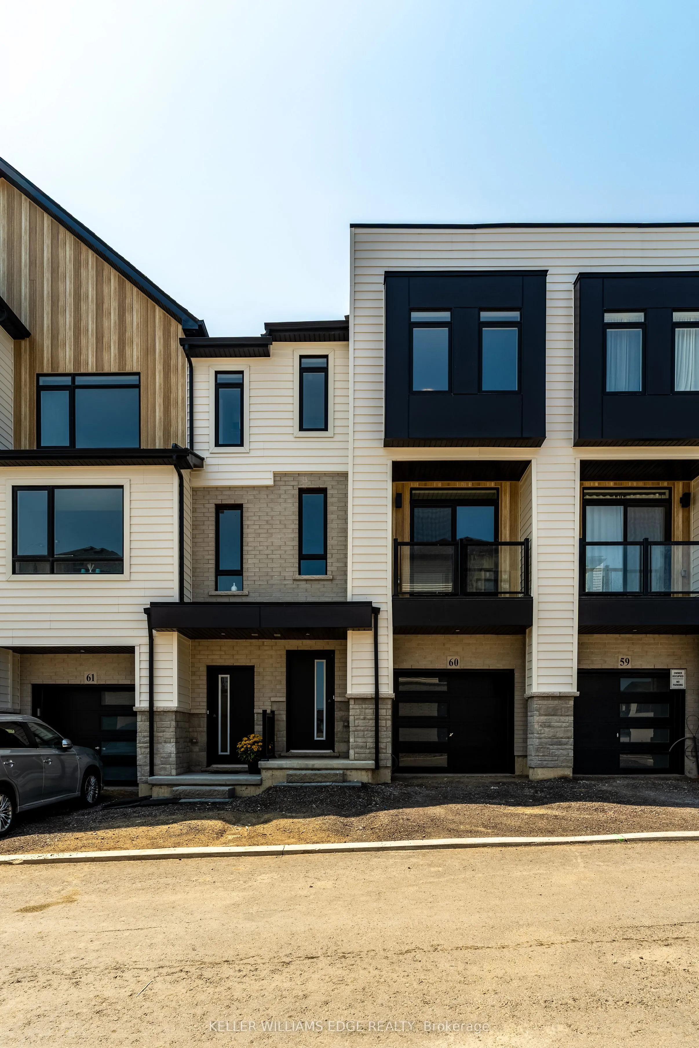 4040 Mountain Street, #60