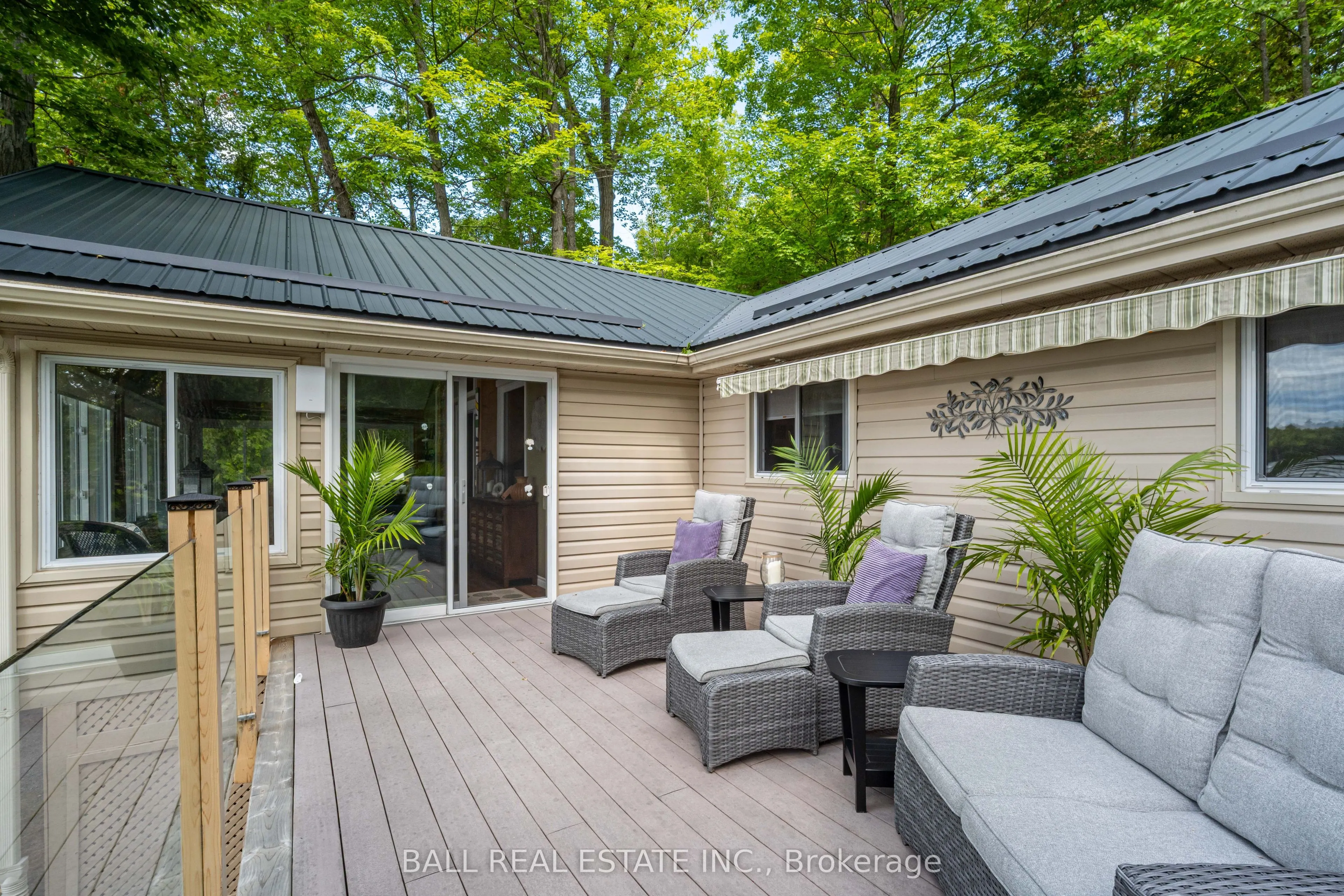 27 Maplewood Court