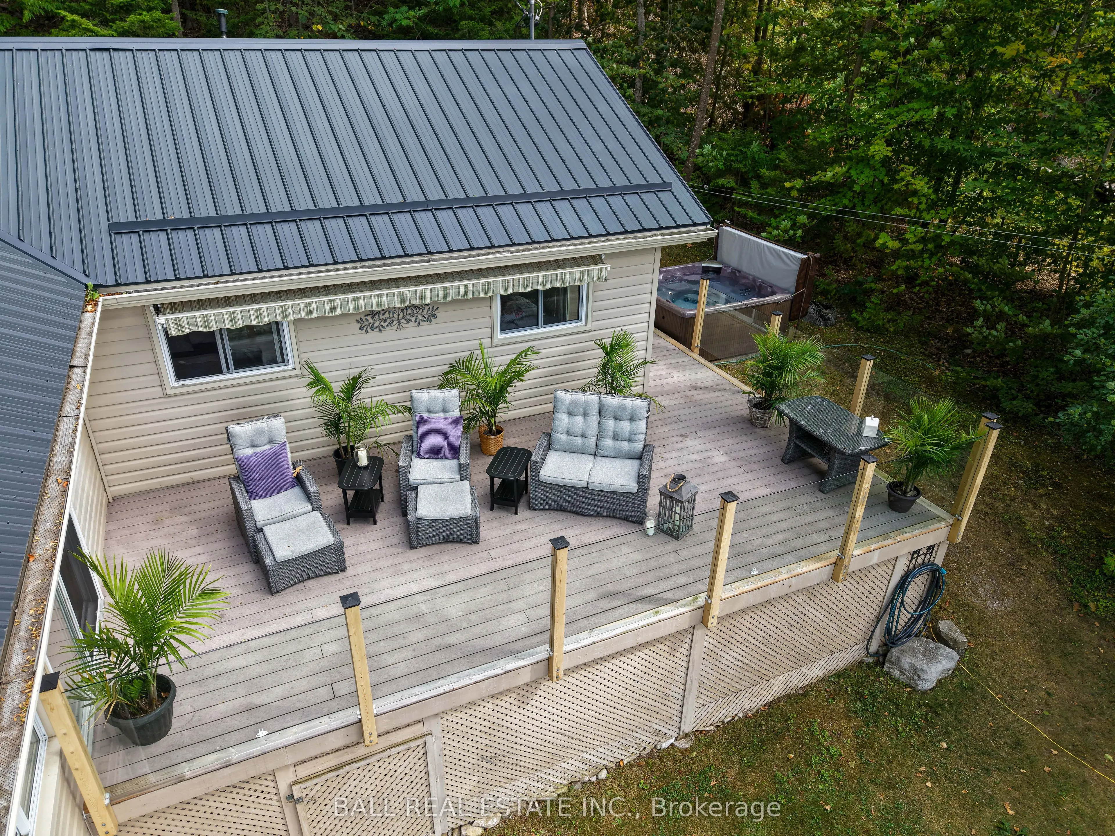 27 Maplewood Court