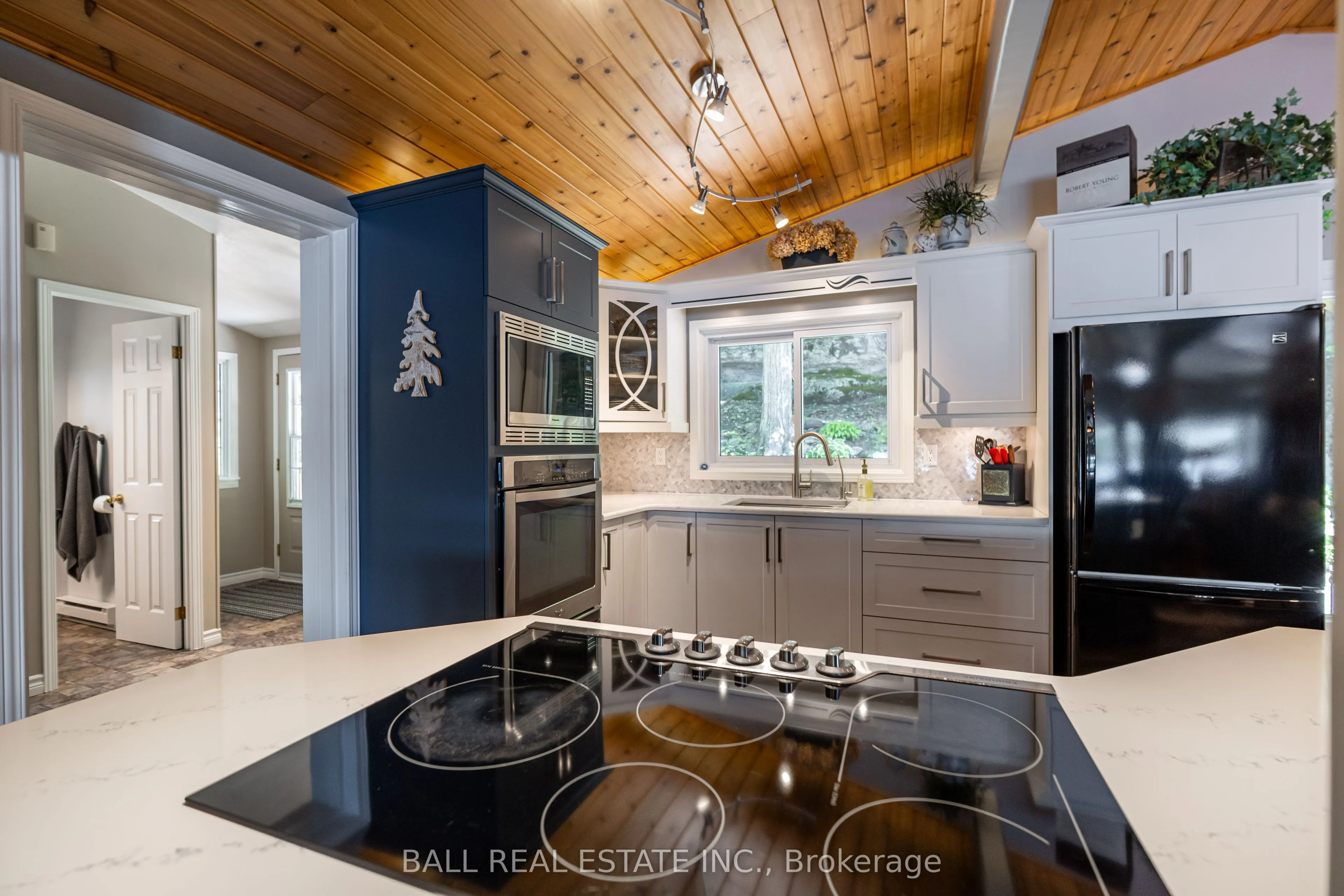 27 Maplewood Court