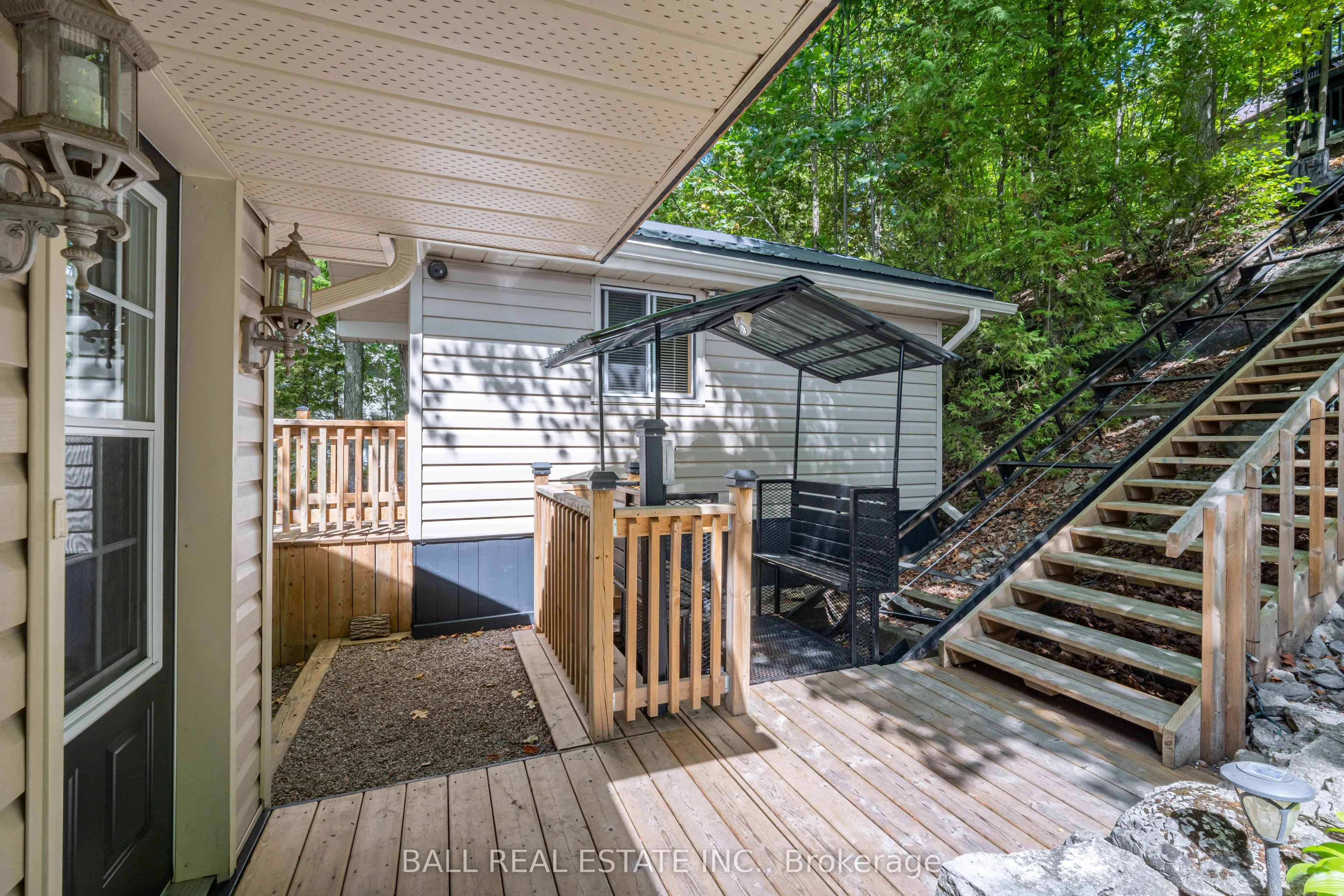 27 Maplewood Court