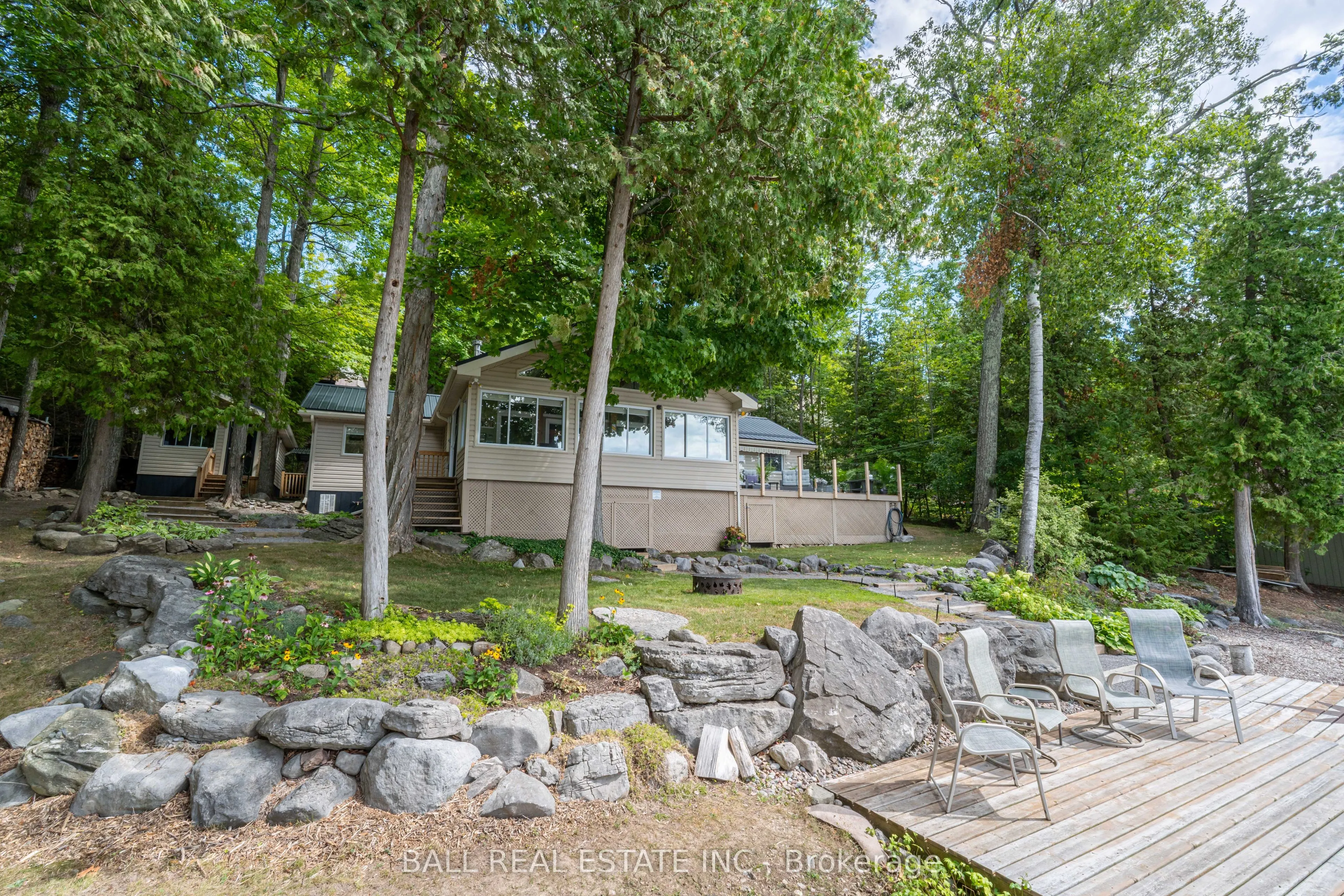 27 Maplewood Court