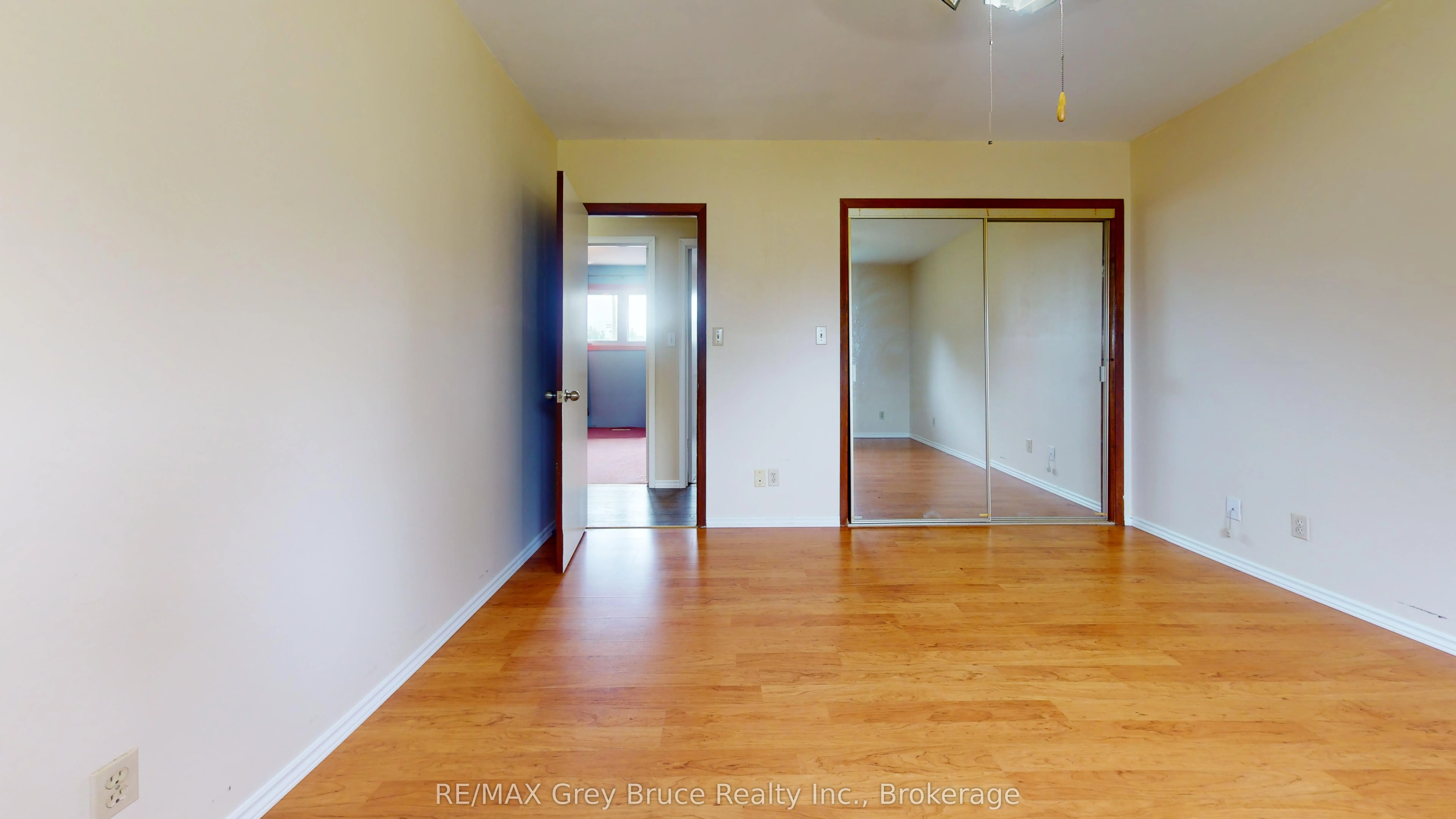 82 Brook Street W