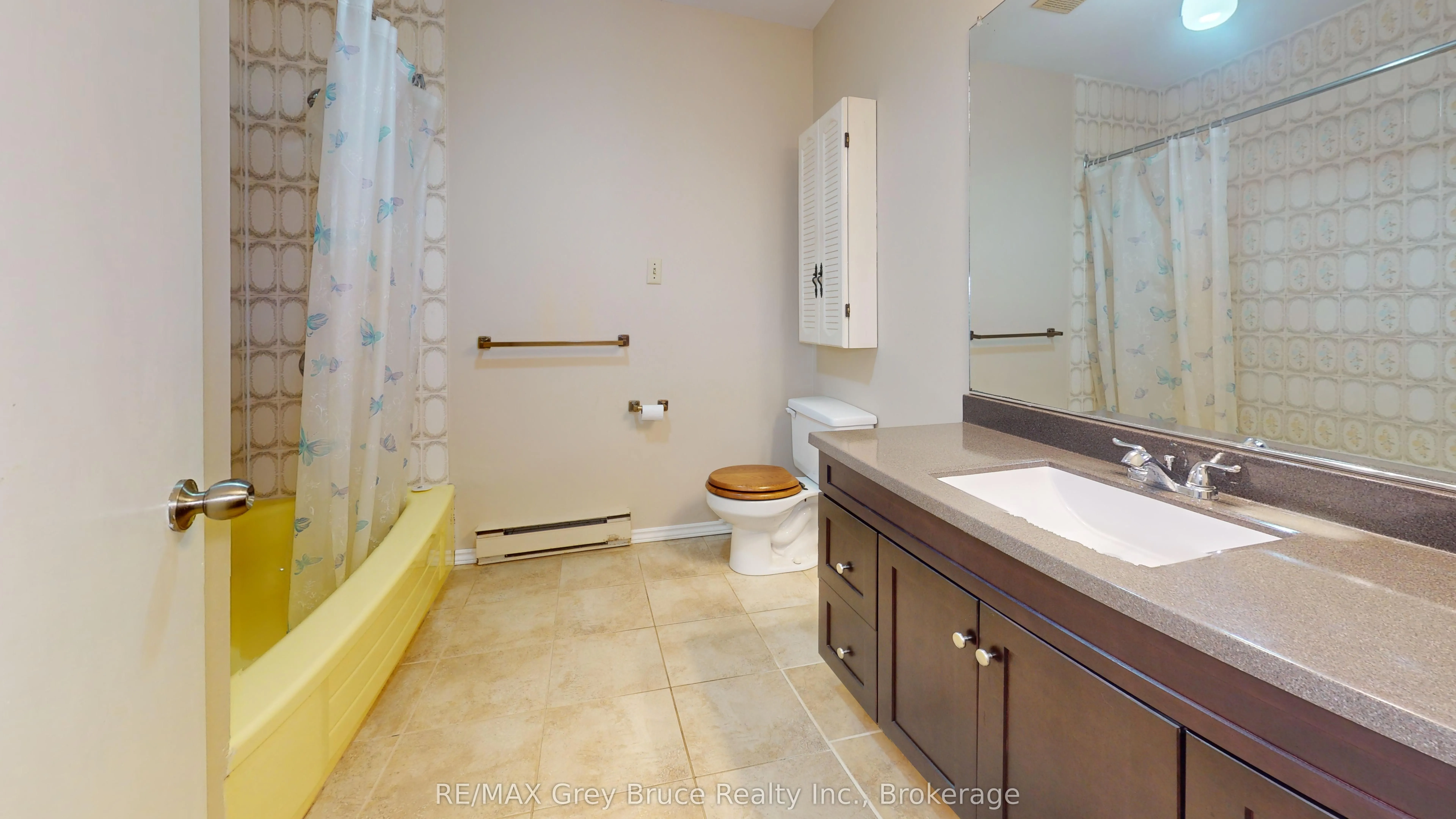82 Brook Street W