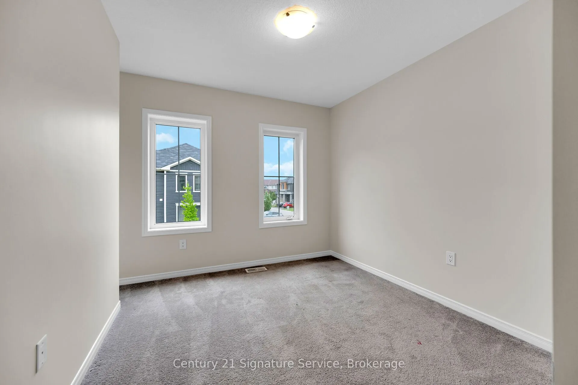 8273 Tulip Tree Drive N, #9