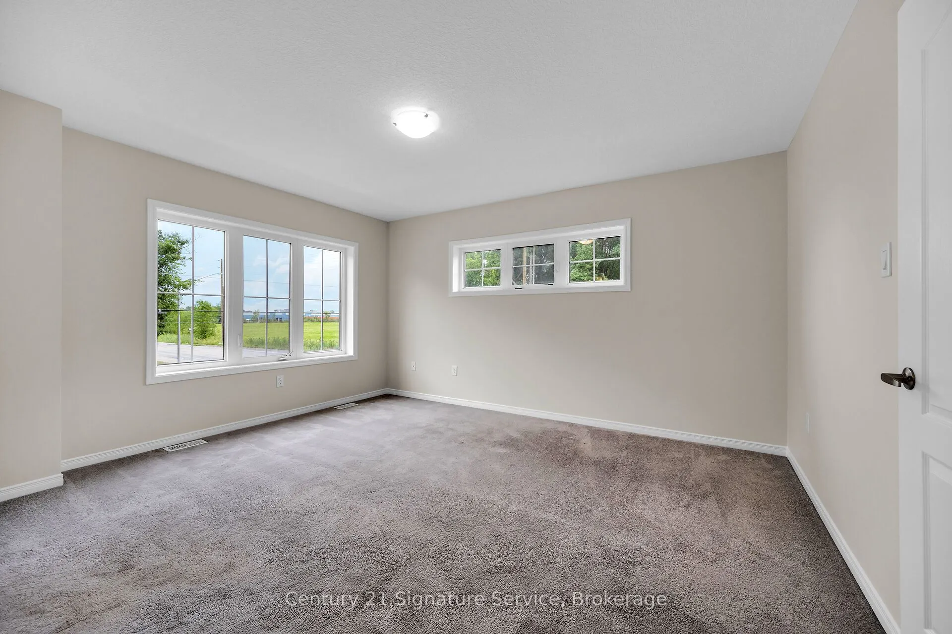 8273 Tulip Tree Drive N, #9