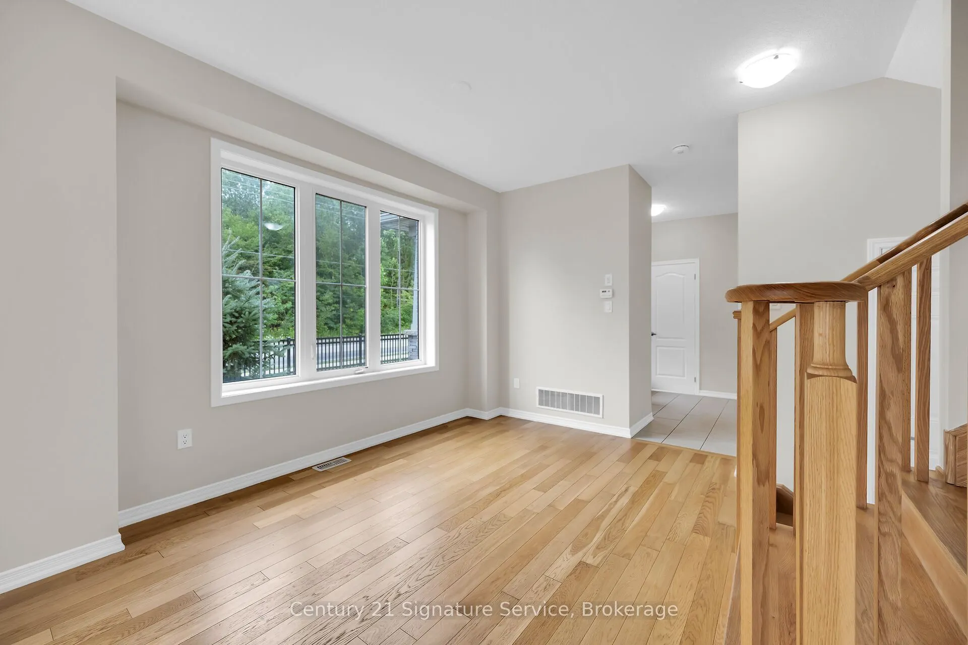 8273 Tulip Tree Drive N, #9