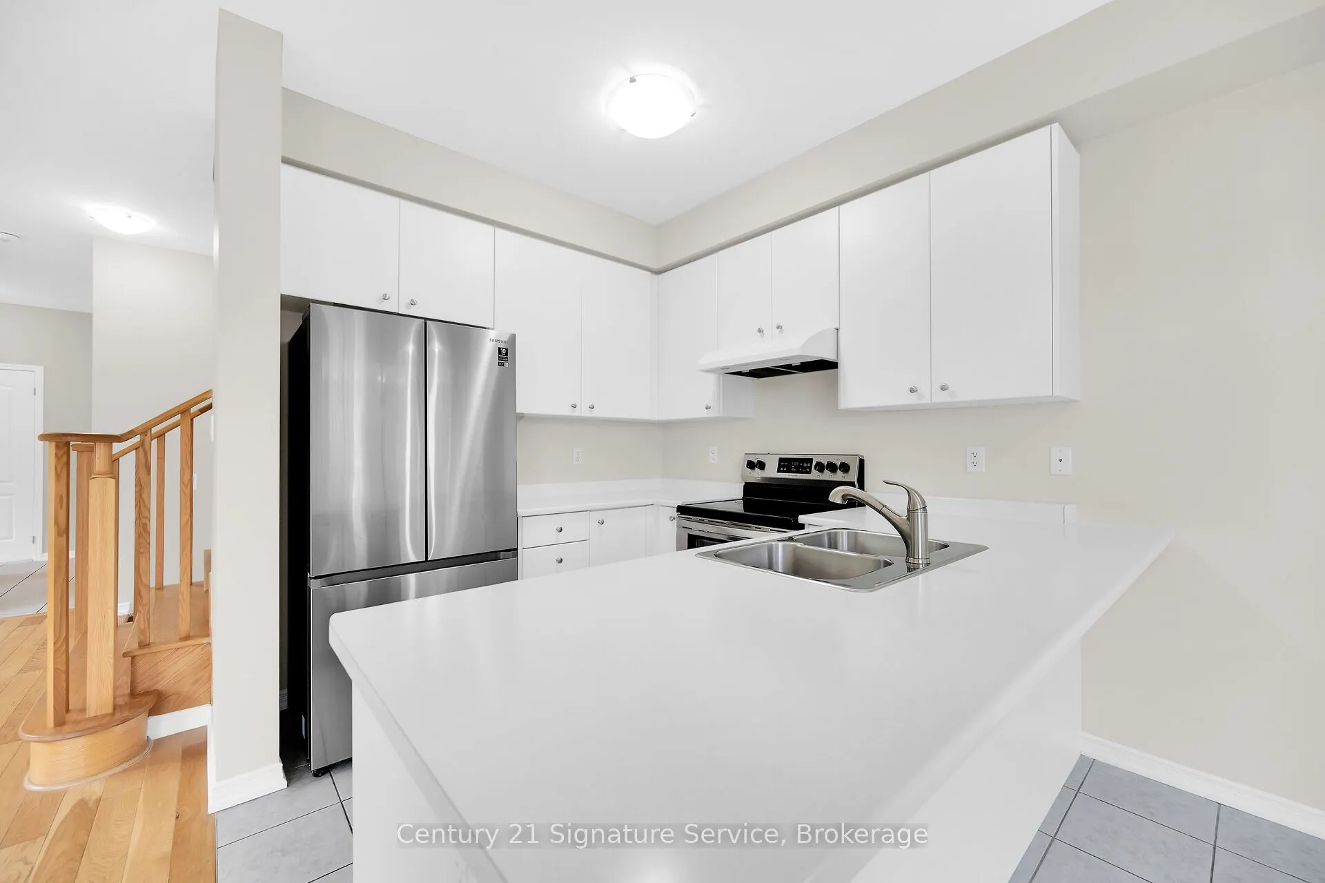 8273 Tulip Tree Drive N, #9