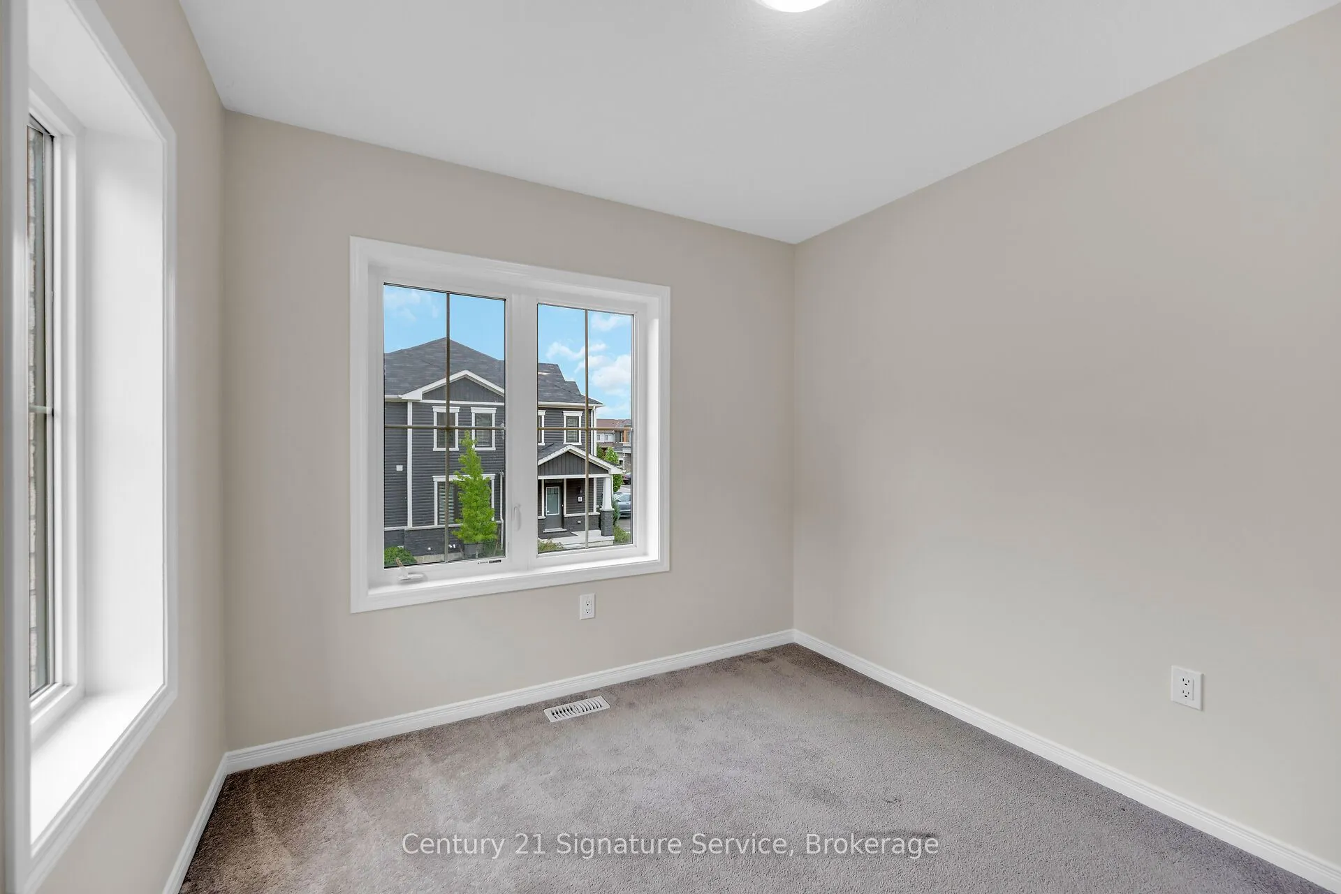 8273 Tulip Tree Drive N, #9