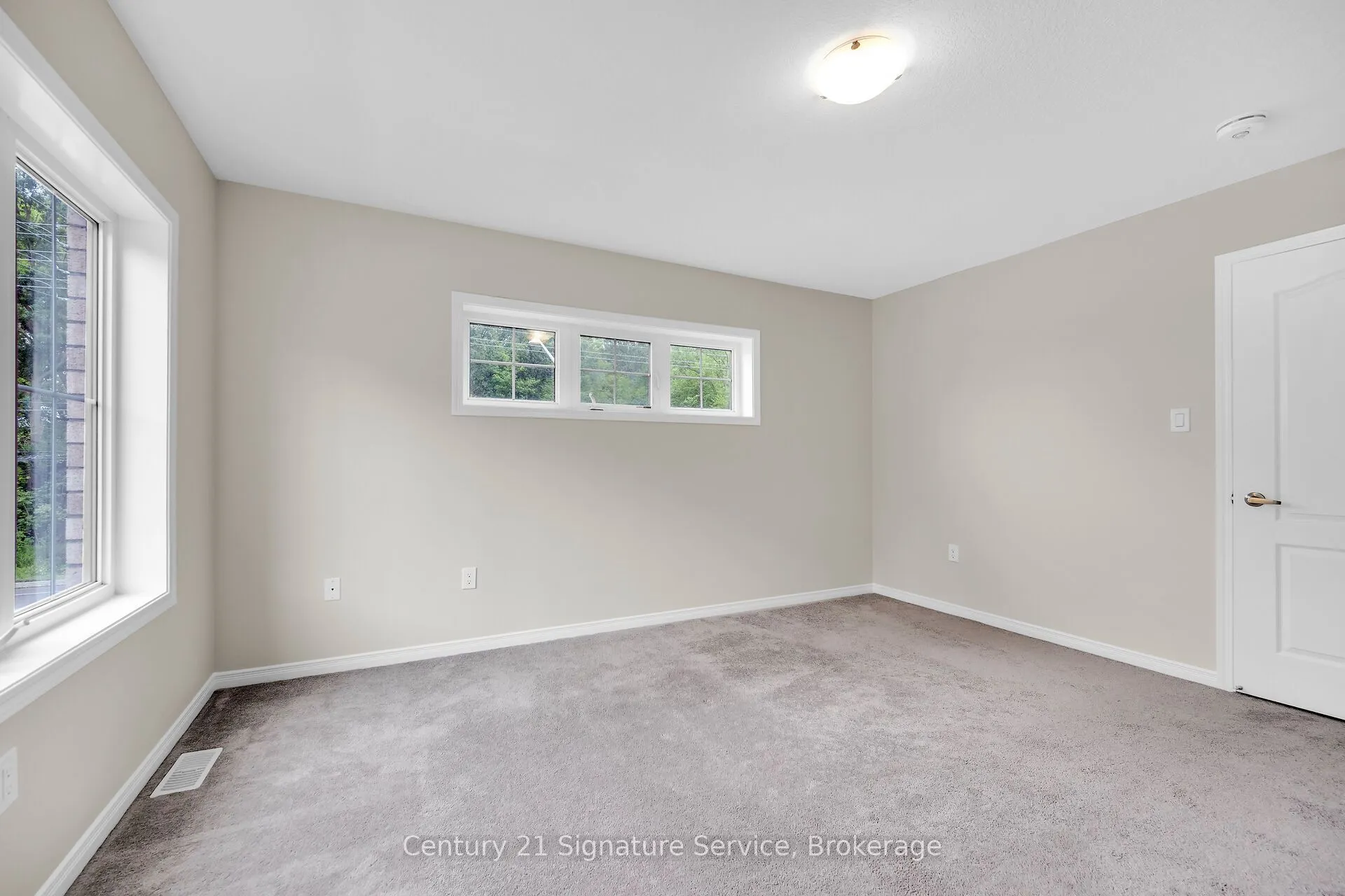 8273 Tulip Tree Drive N, #9