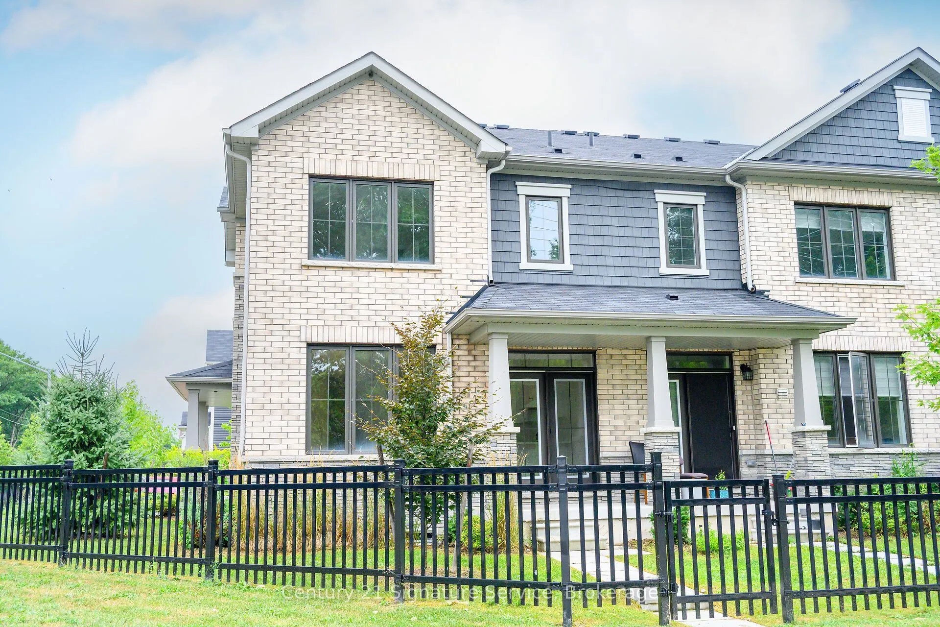 8273 Tulip Tree Drive N, #9
