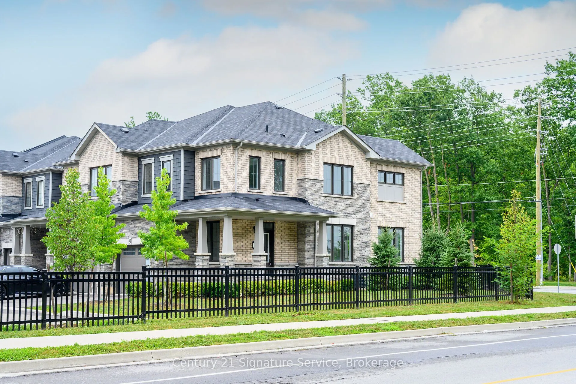 8273 Tulip Tree Drive N, #9