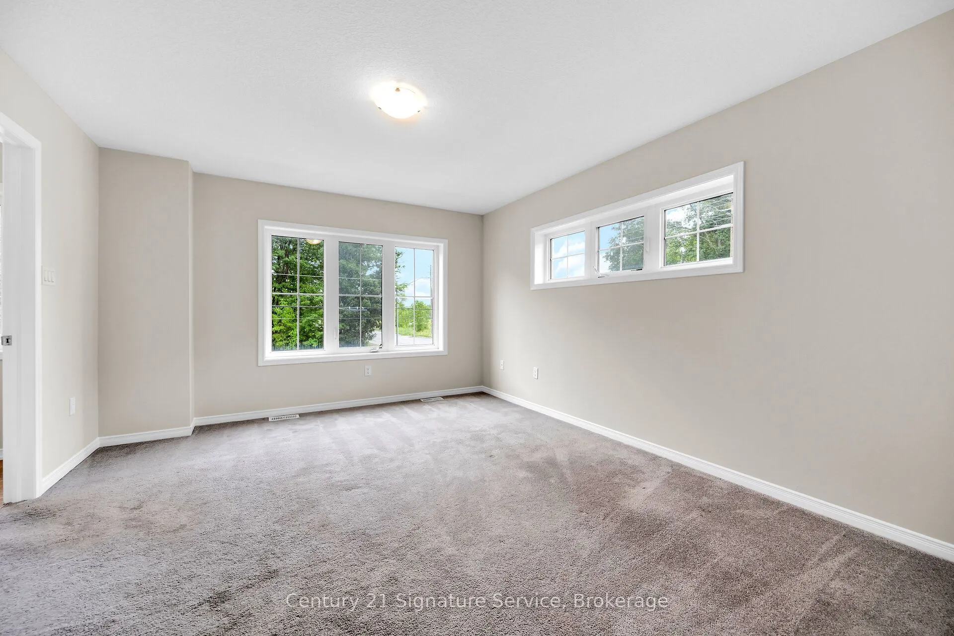 8273 Tulip Tree Drive N, #9