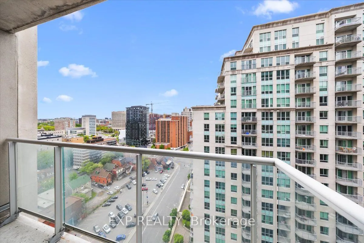 195 Besserer Street, #2009