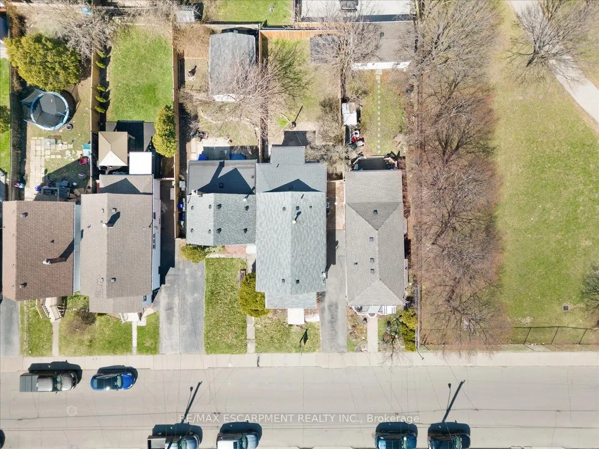 86 East 19th Street