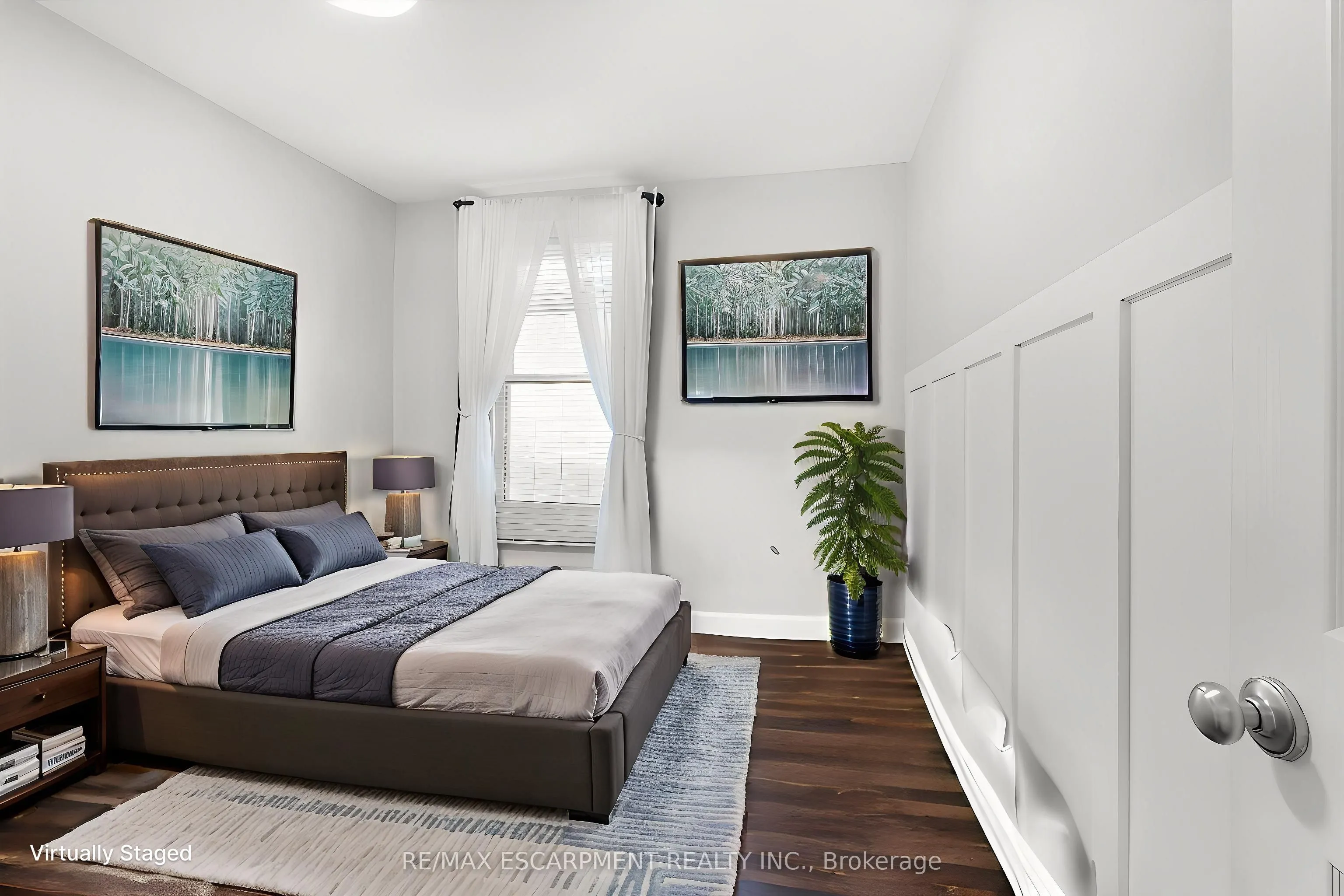 86 East 19th Street