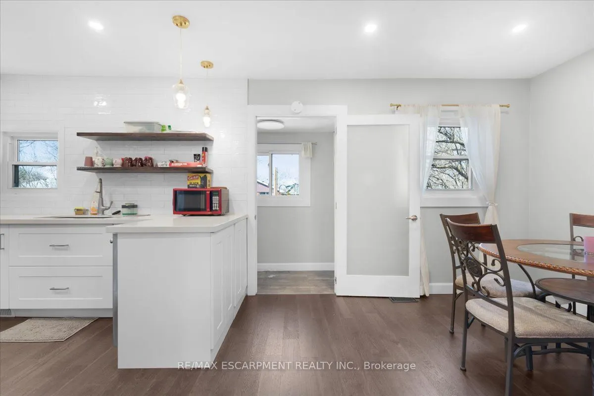 86 East 19th Street