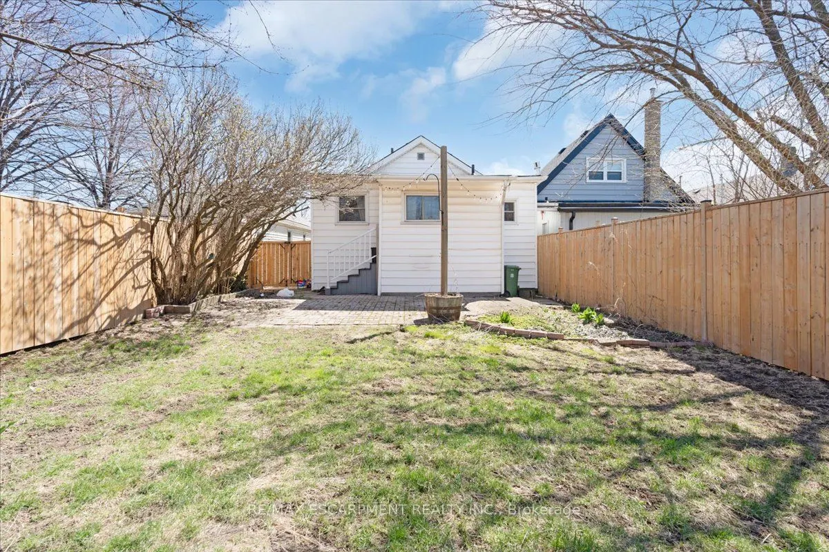 86 East 19th Street