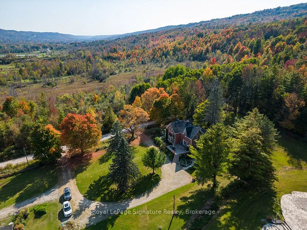 586225 SIDEROAD 10B Road